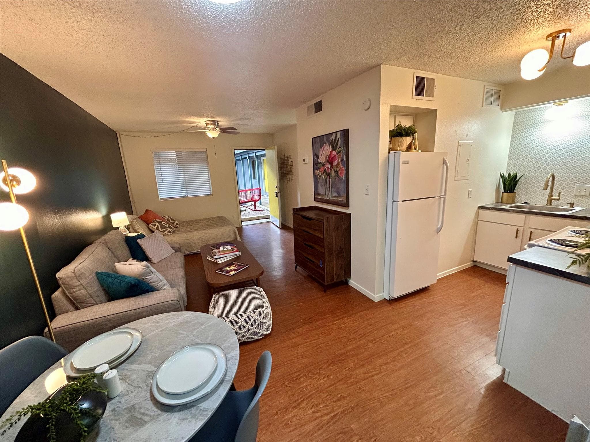 4209  Avenue B Ave  #209