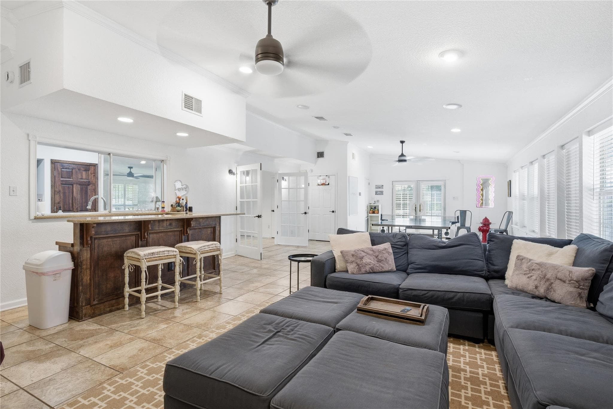 3409  Lakeside Dr