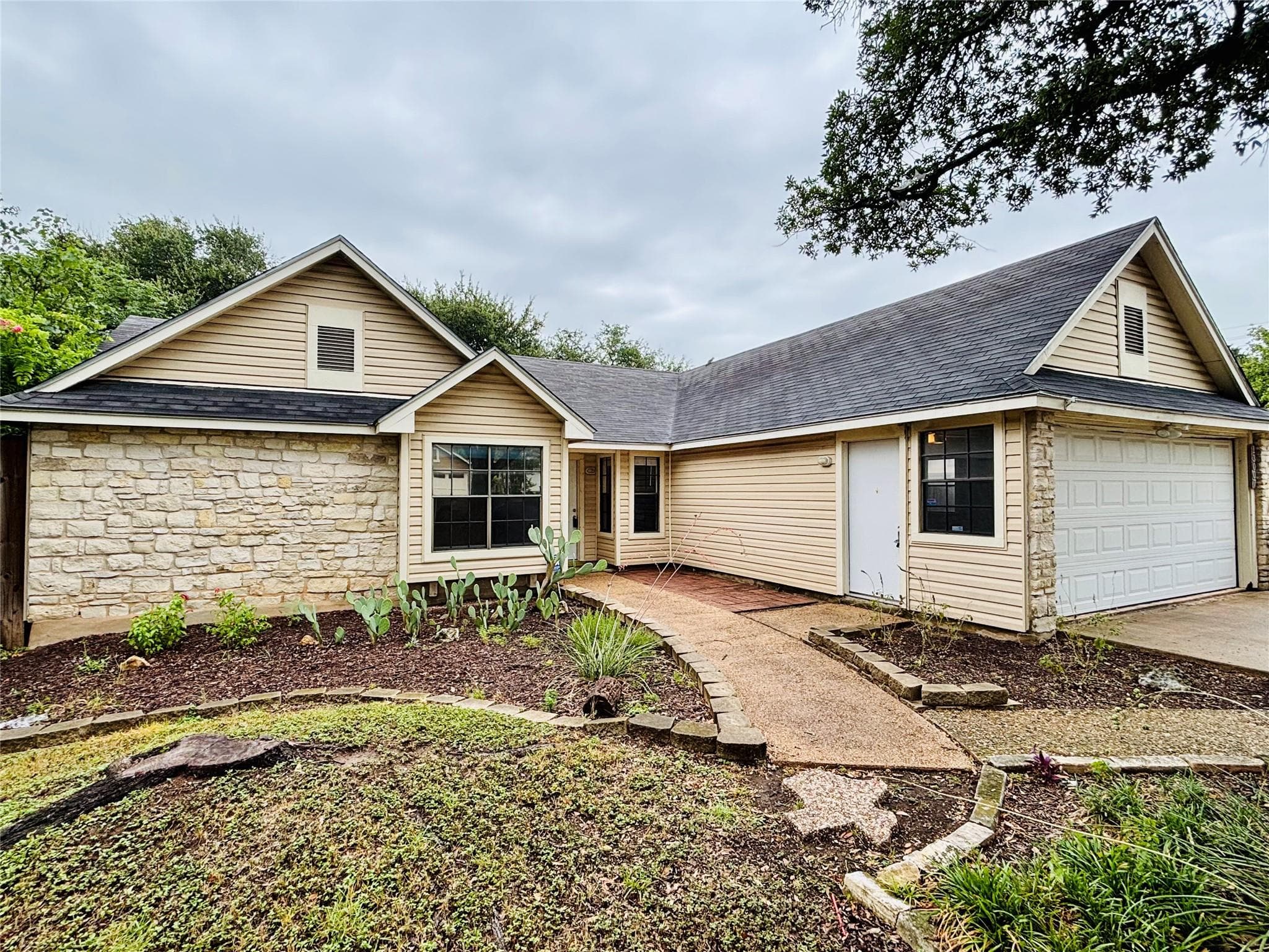 13007 Amarillo Ave
