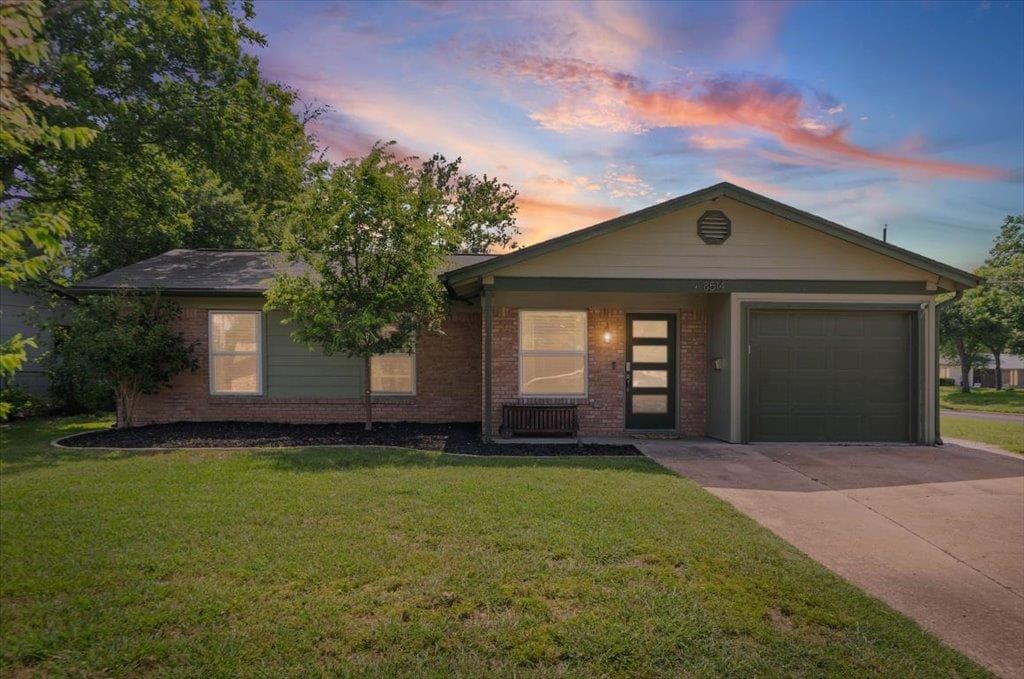 8514 Burrell Dr