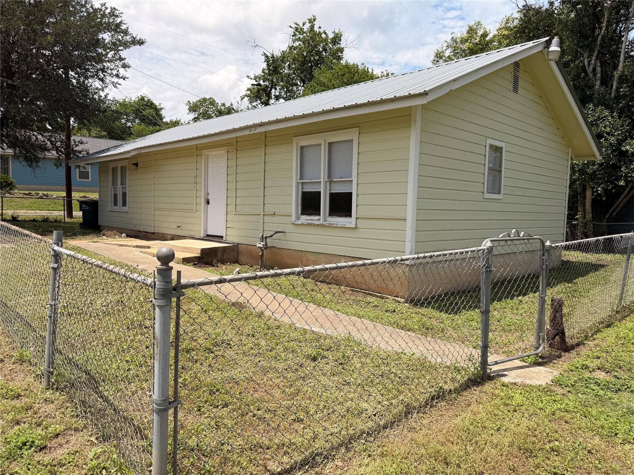 401  Jackman St