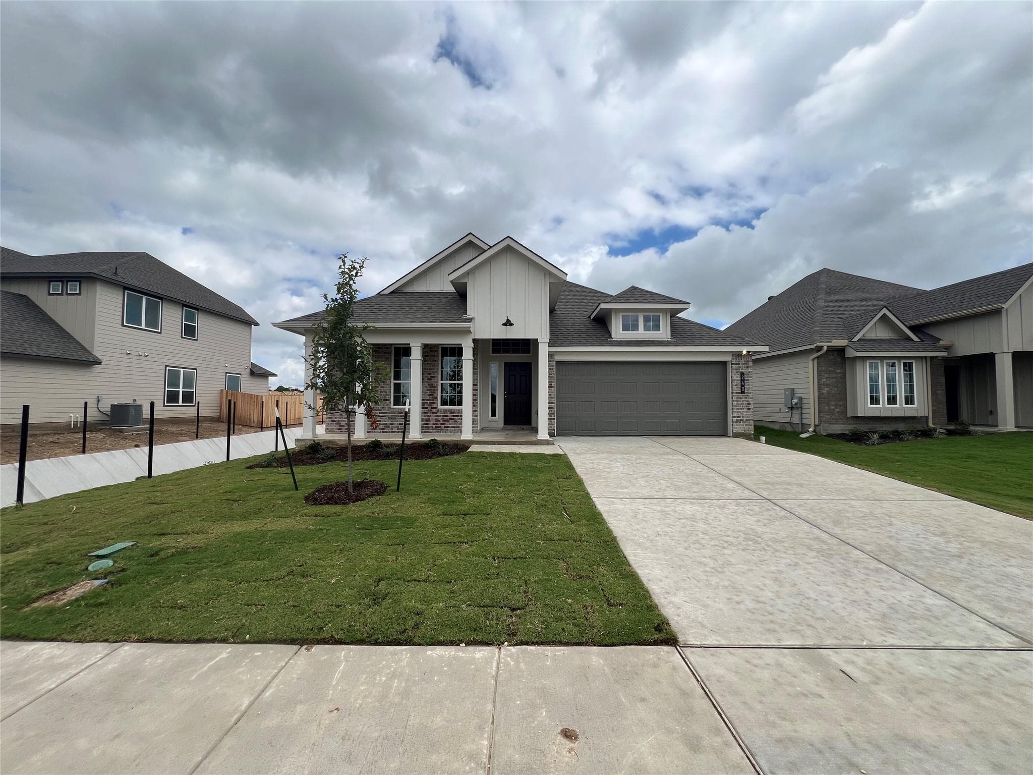 240  Gus Loop
