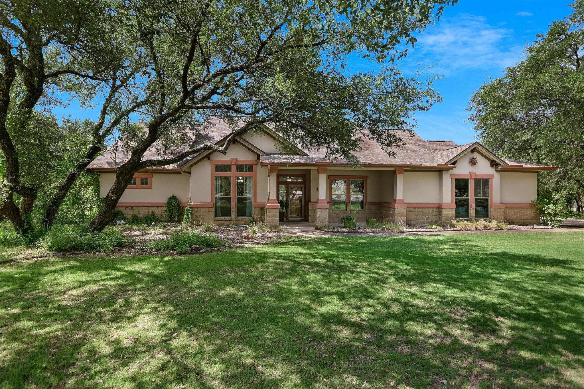 101  Paloma Pl