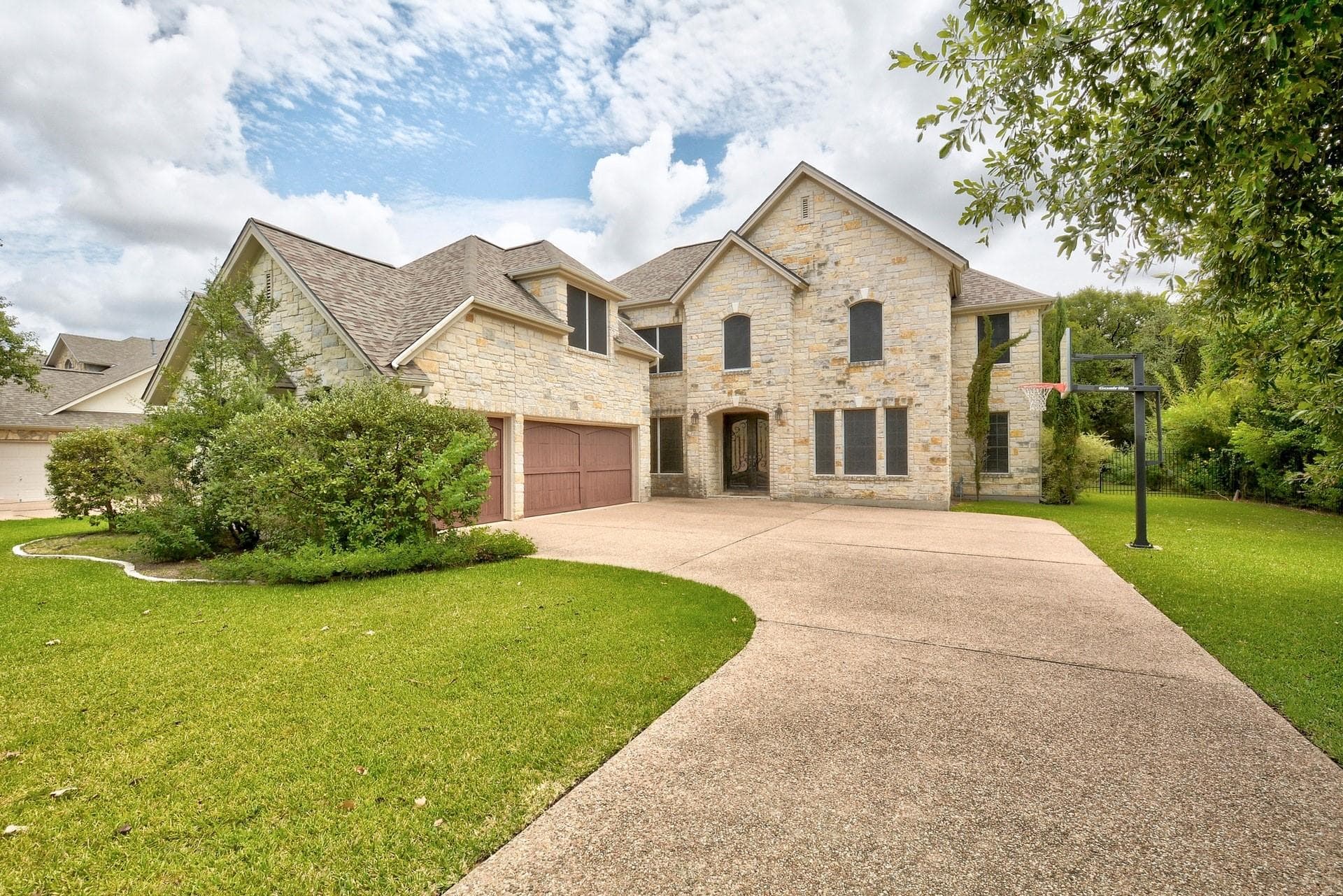 40  Lovegrass Ln