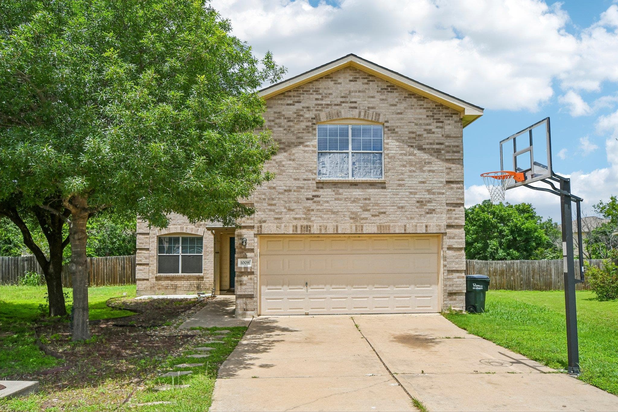1008  Bluff Meadow Cv