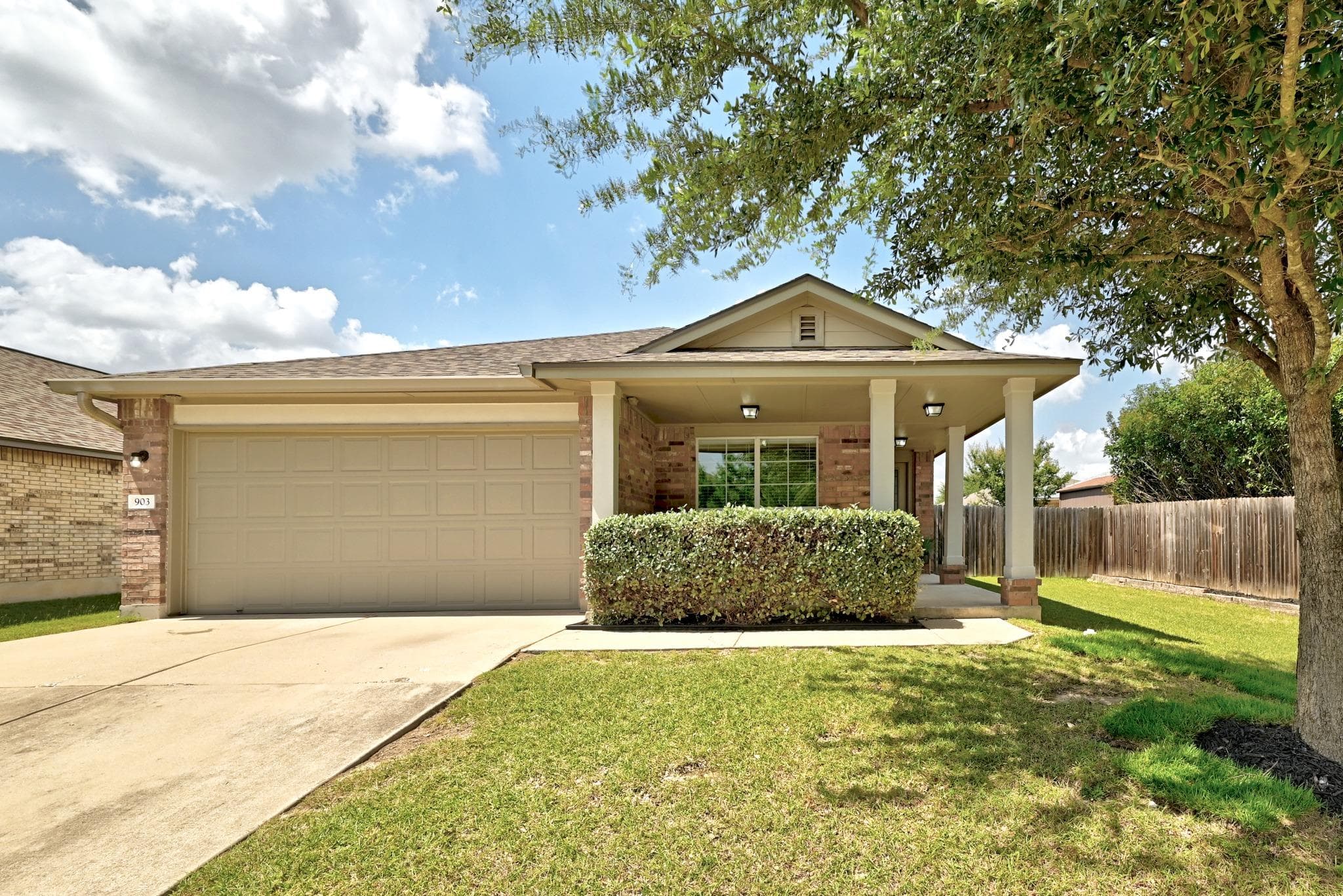 903  Gentry Dr