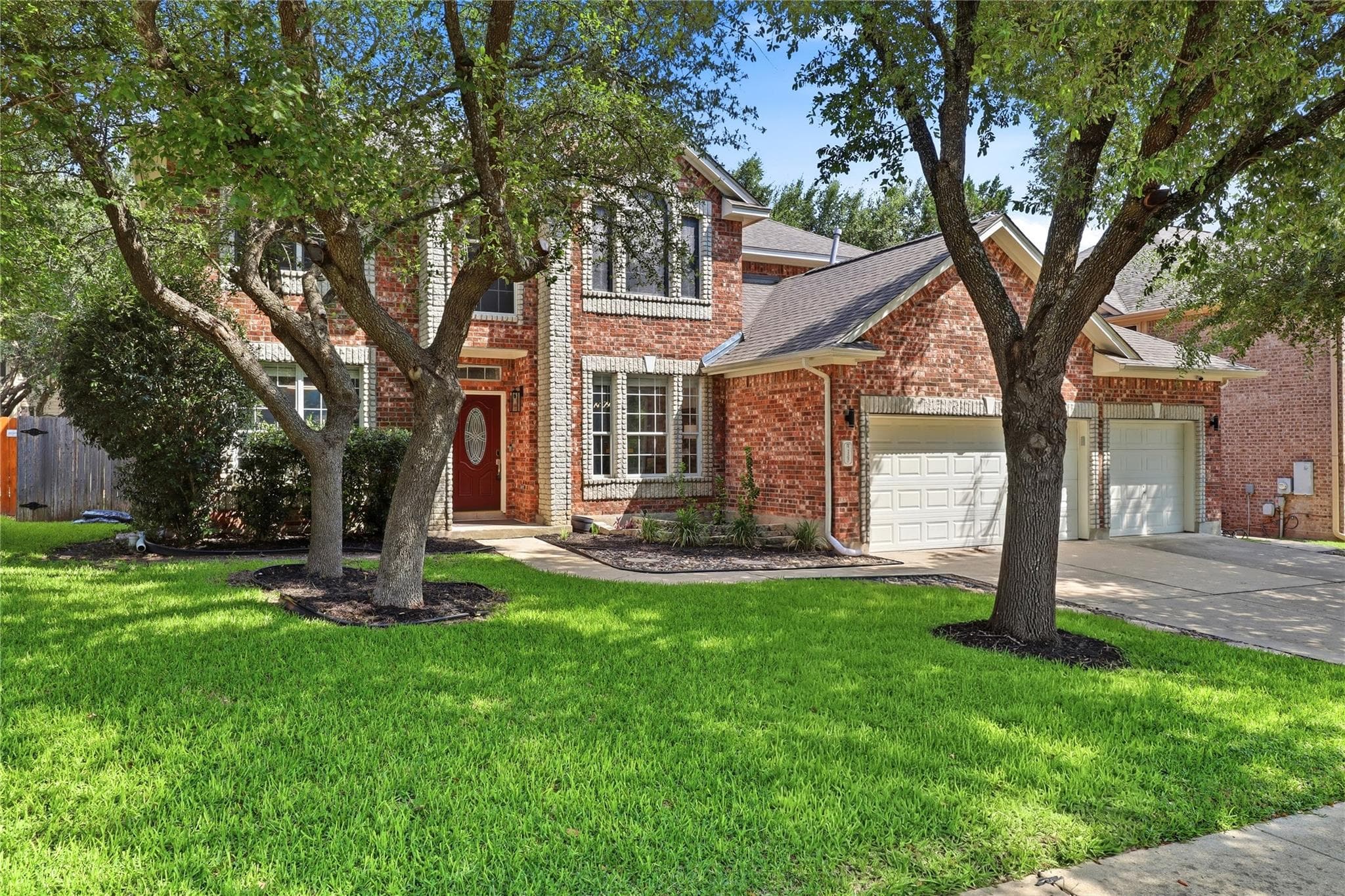 3207  Misty Oaks Way