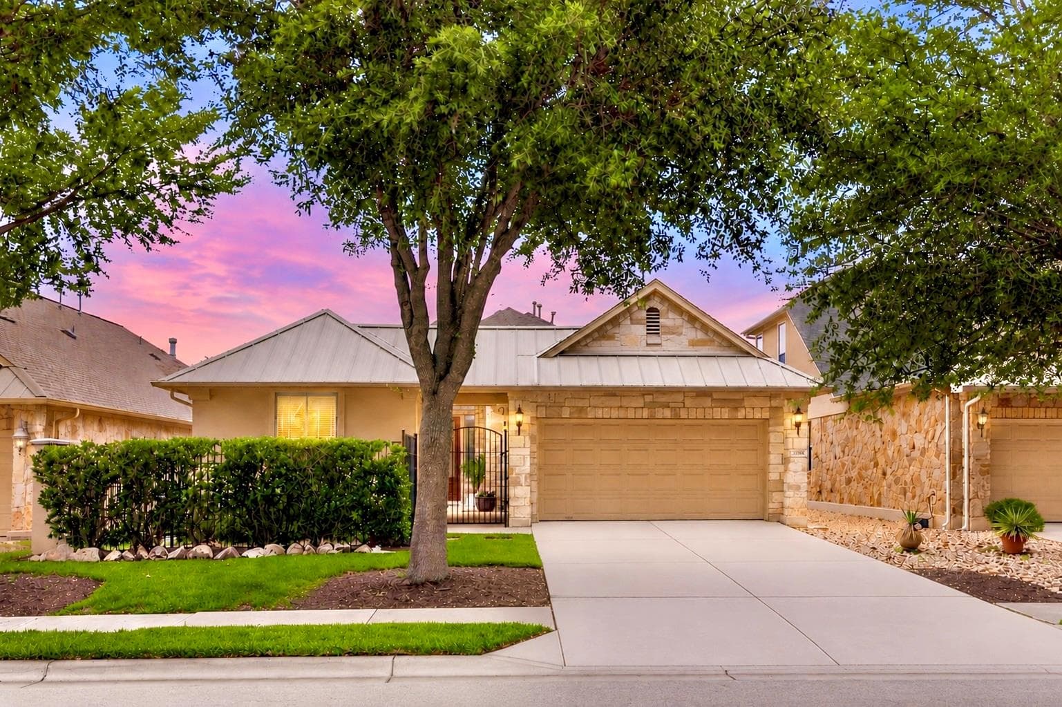 2508  Moray Ln