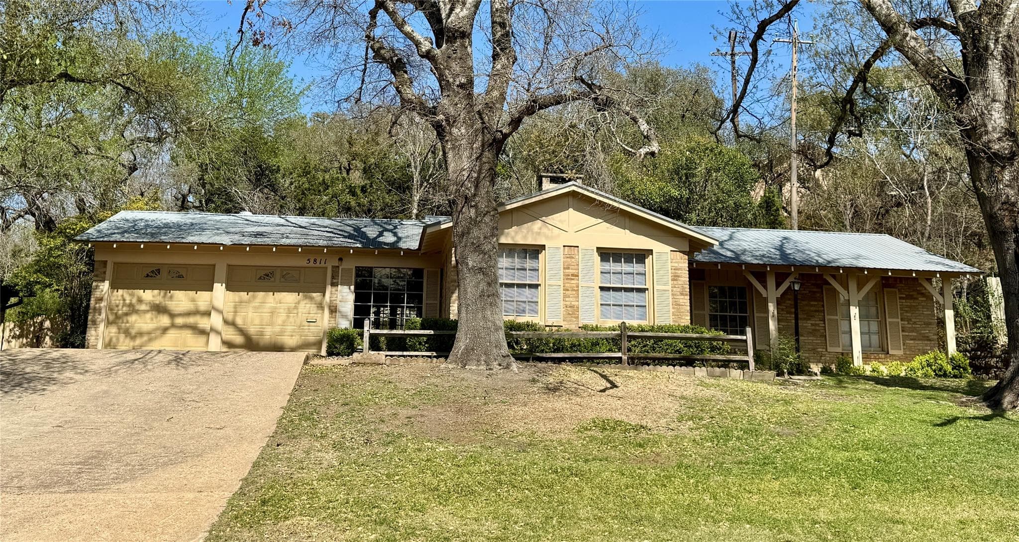 5811  Highland Hills Dr