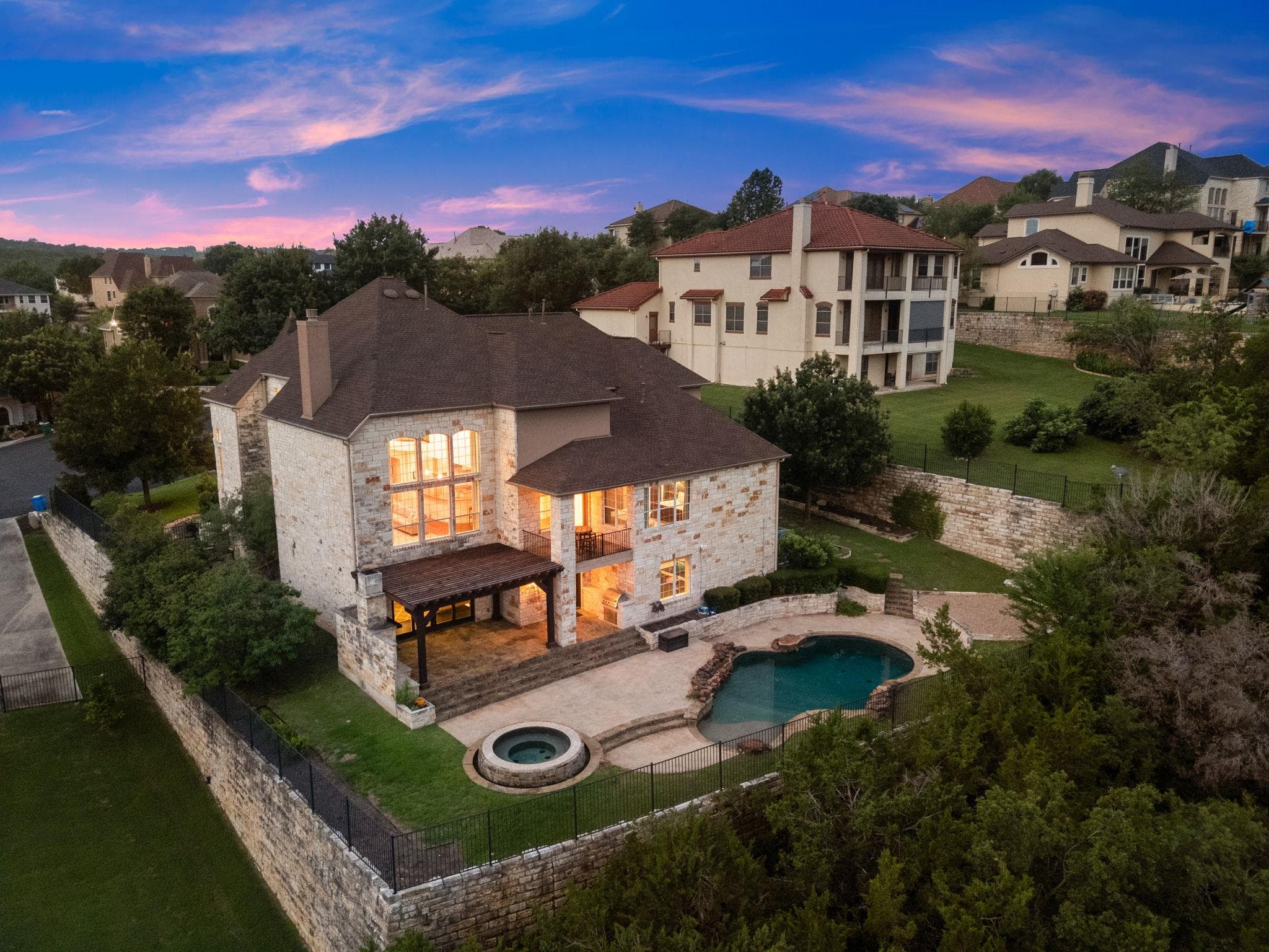 121  Burgess Ln