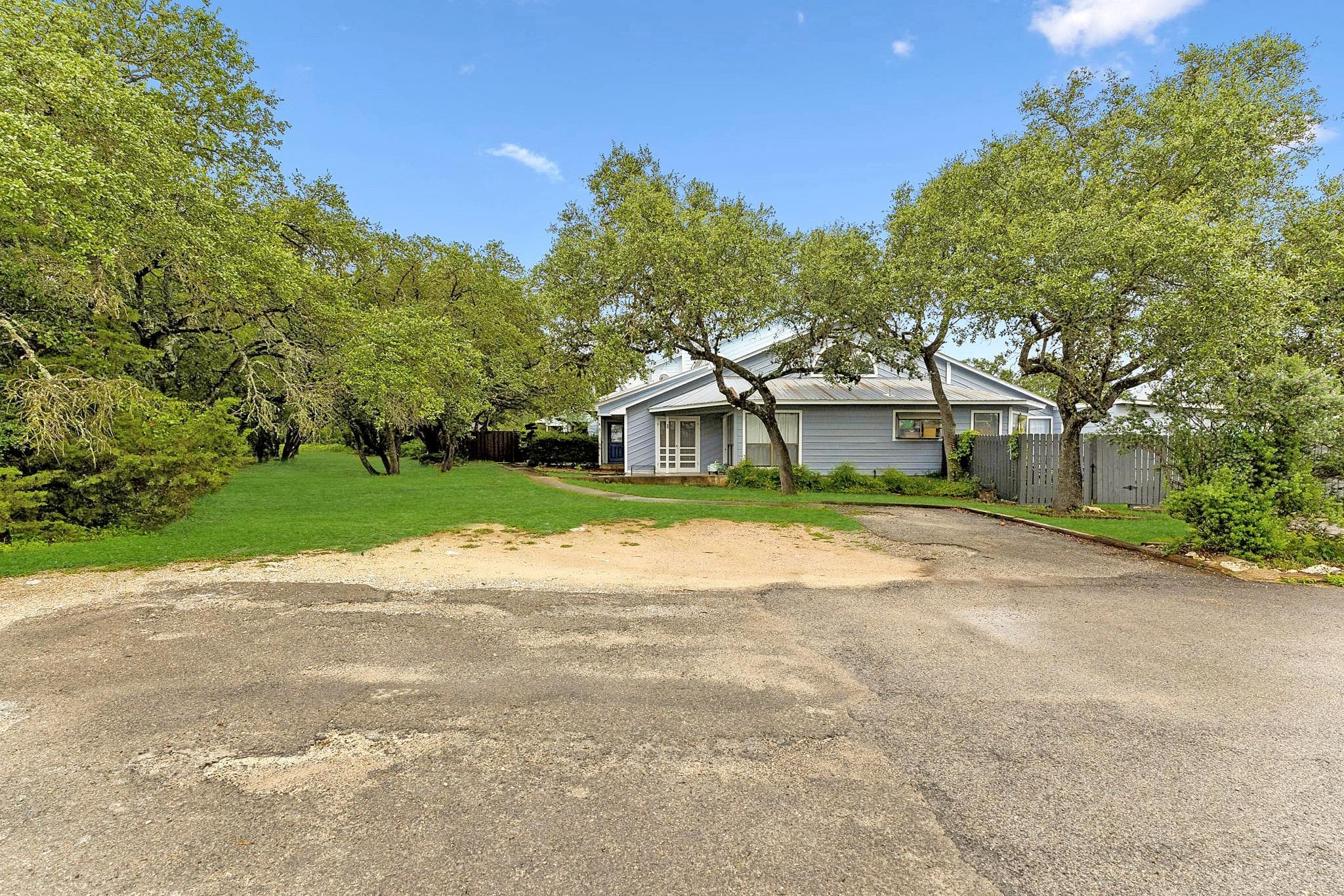 19  Deerfield Dr  #2