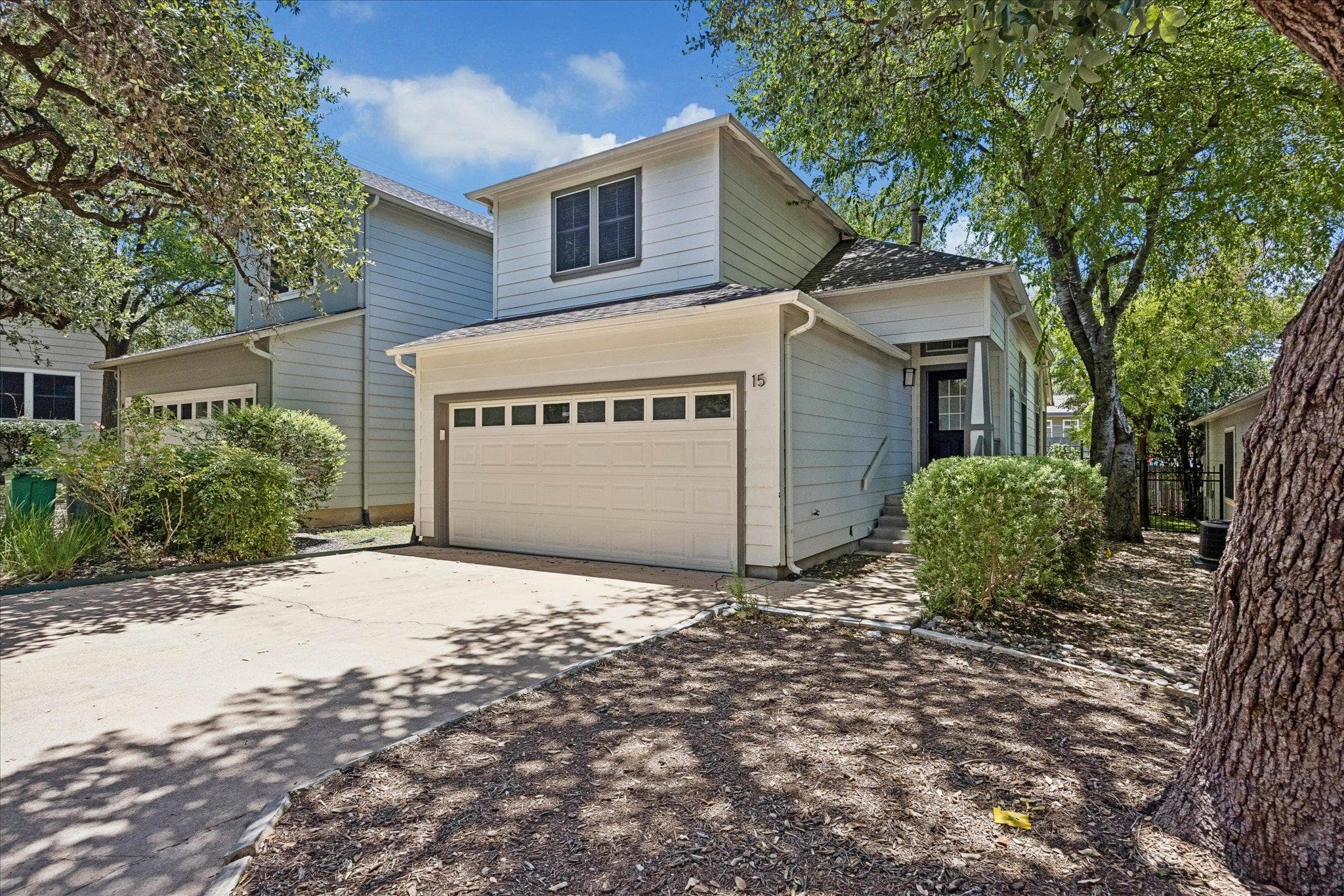 1011  Brodie St  #15