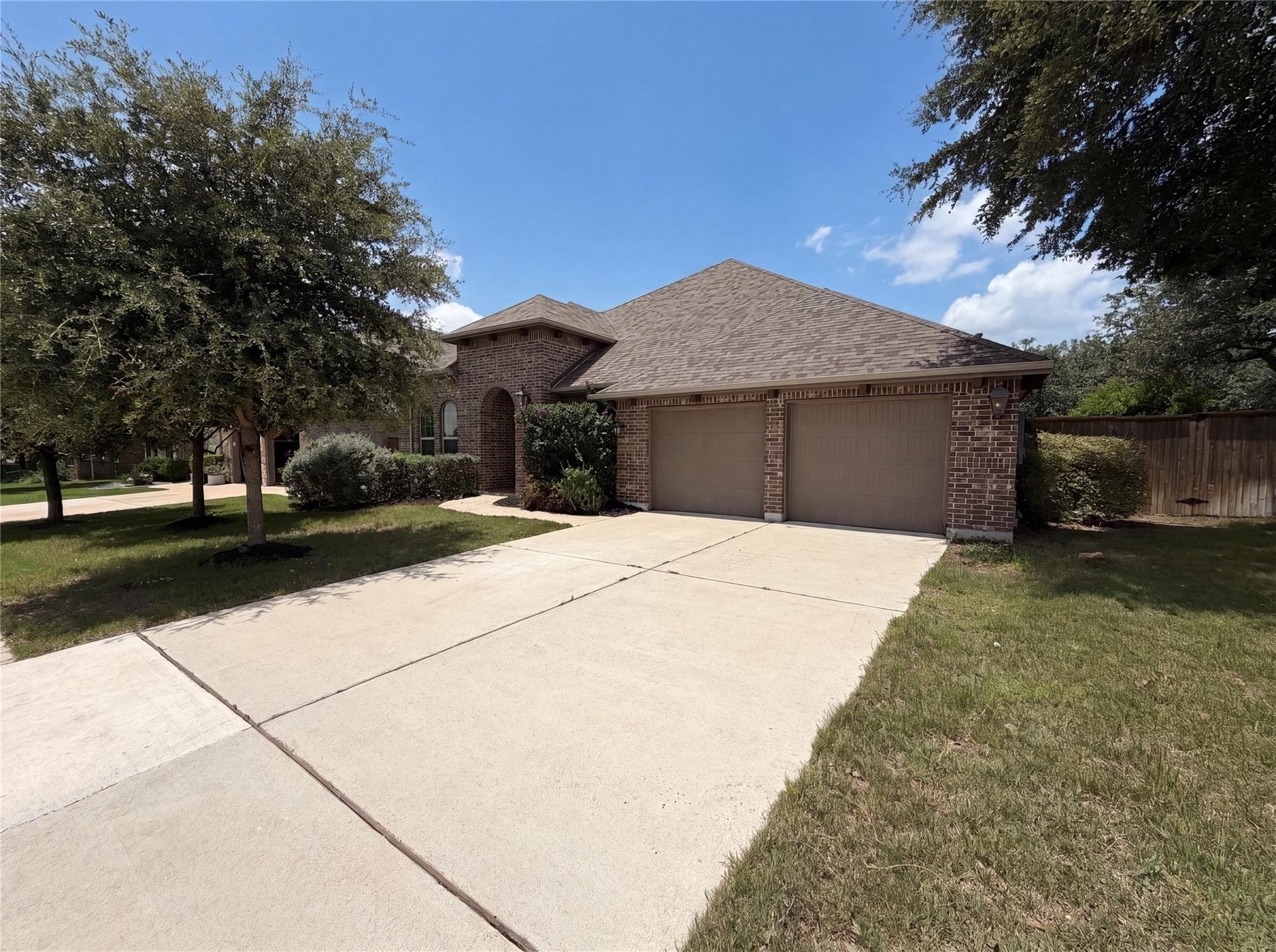 316  Fannin Battleground Ln