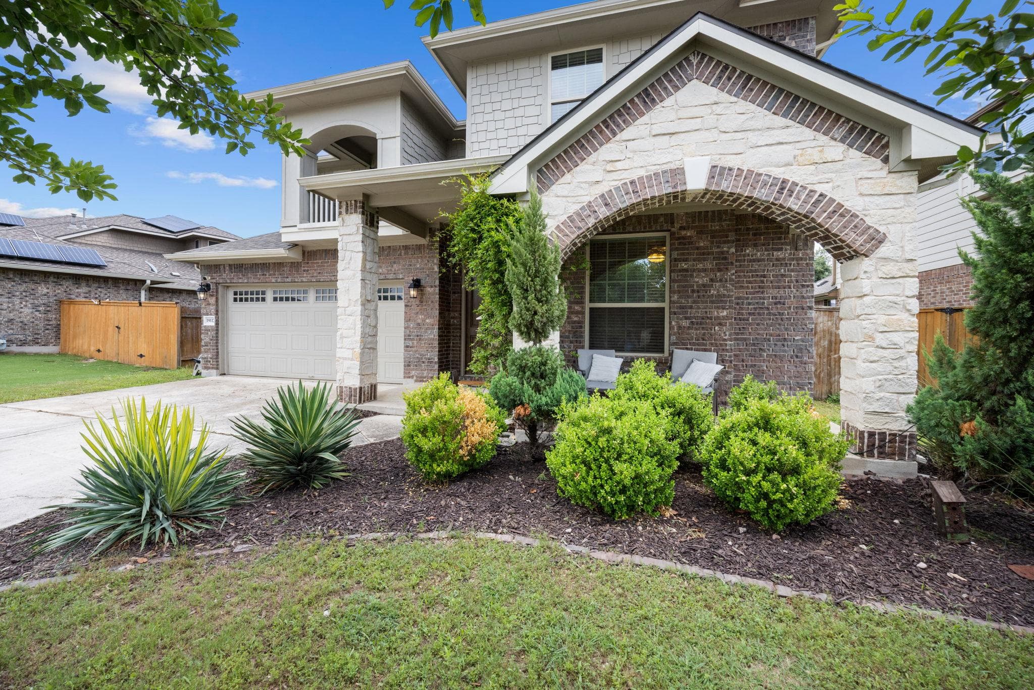 19117  Melwas Way W