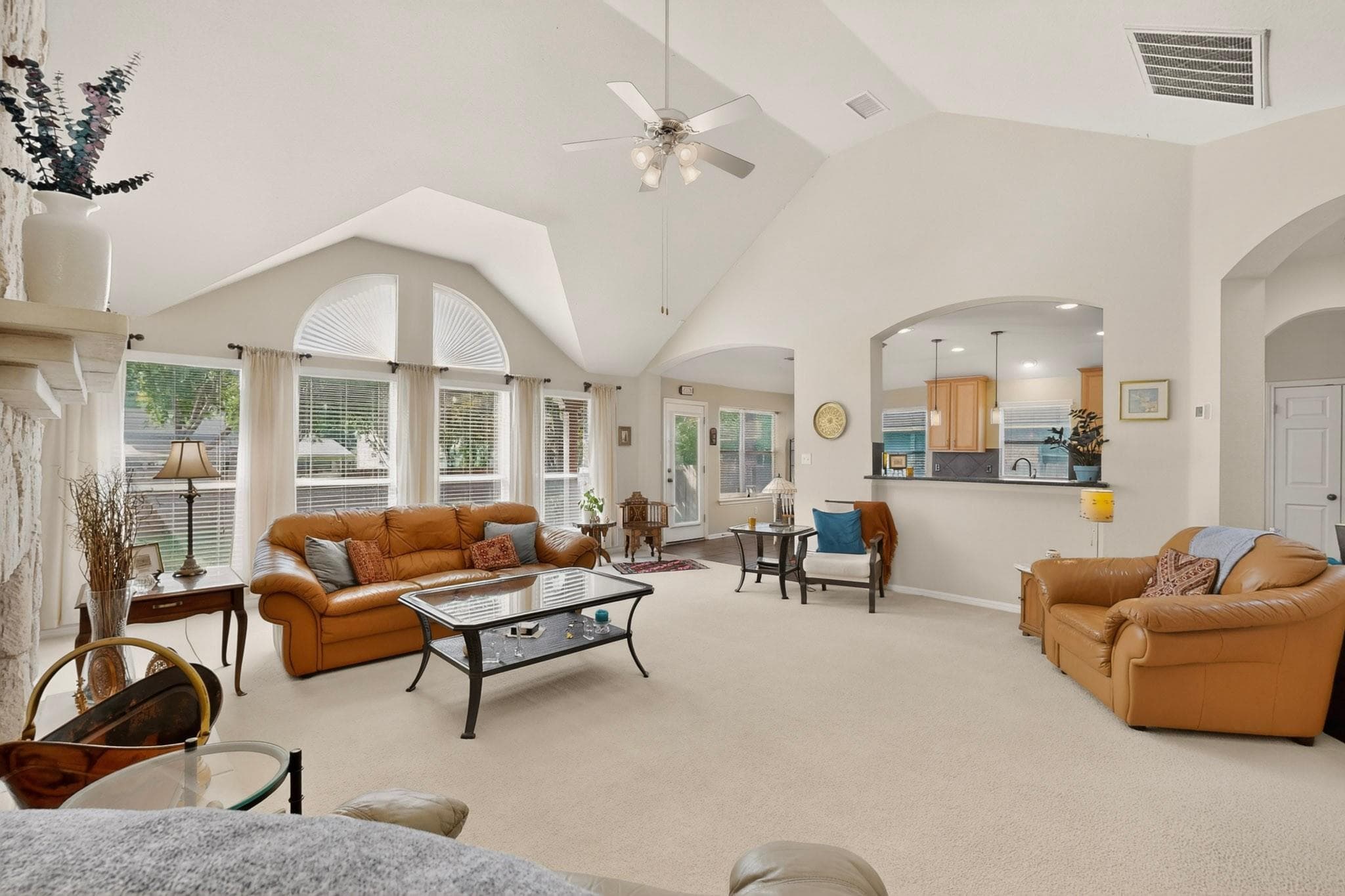 905  Victoria Ridge Dr