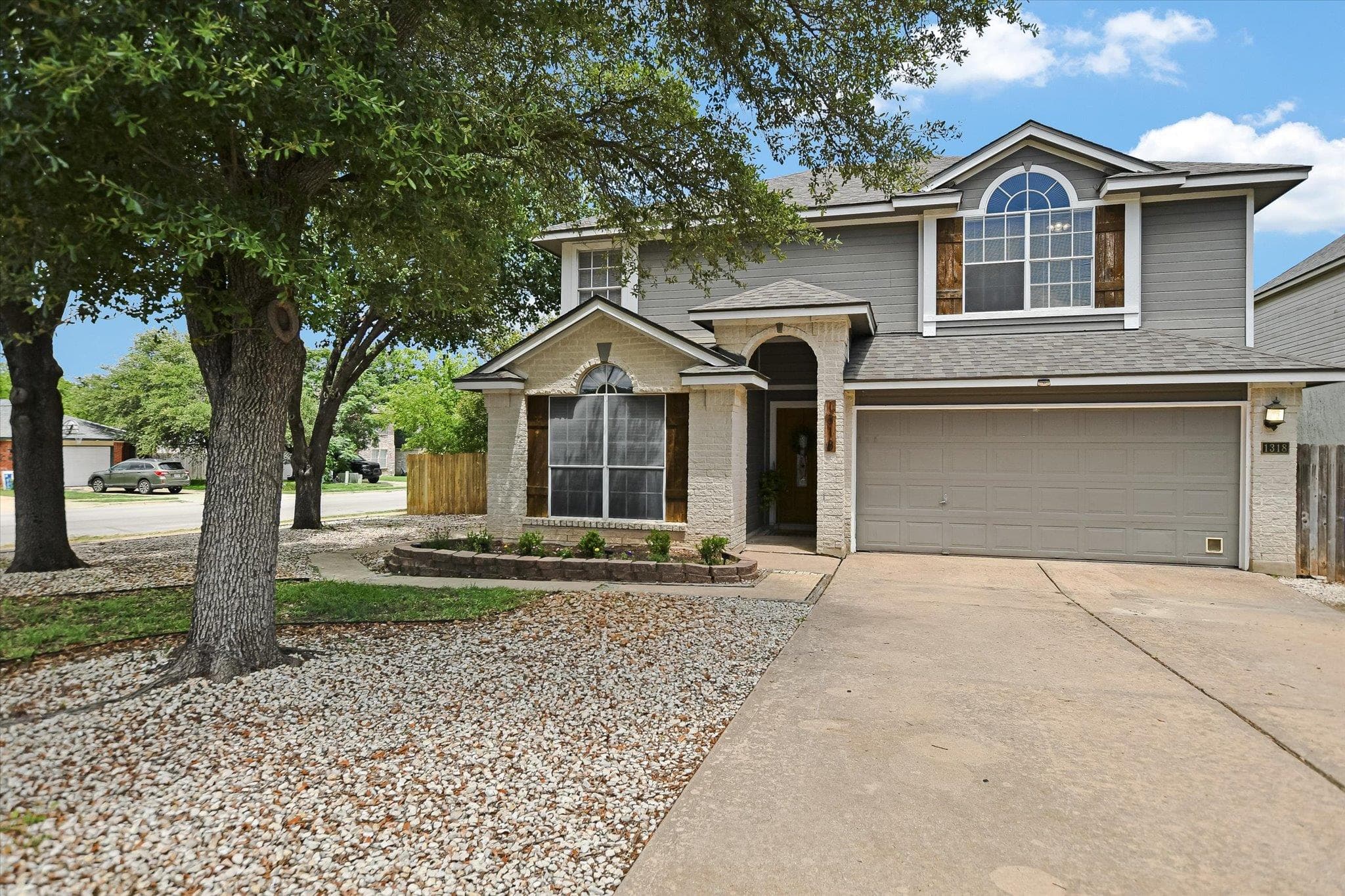 1318  Rosie Ln