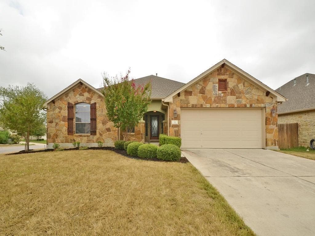 111 Miss Ashley St