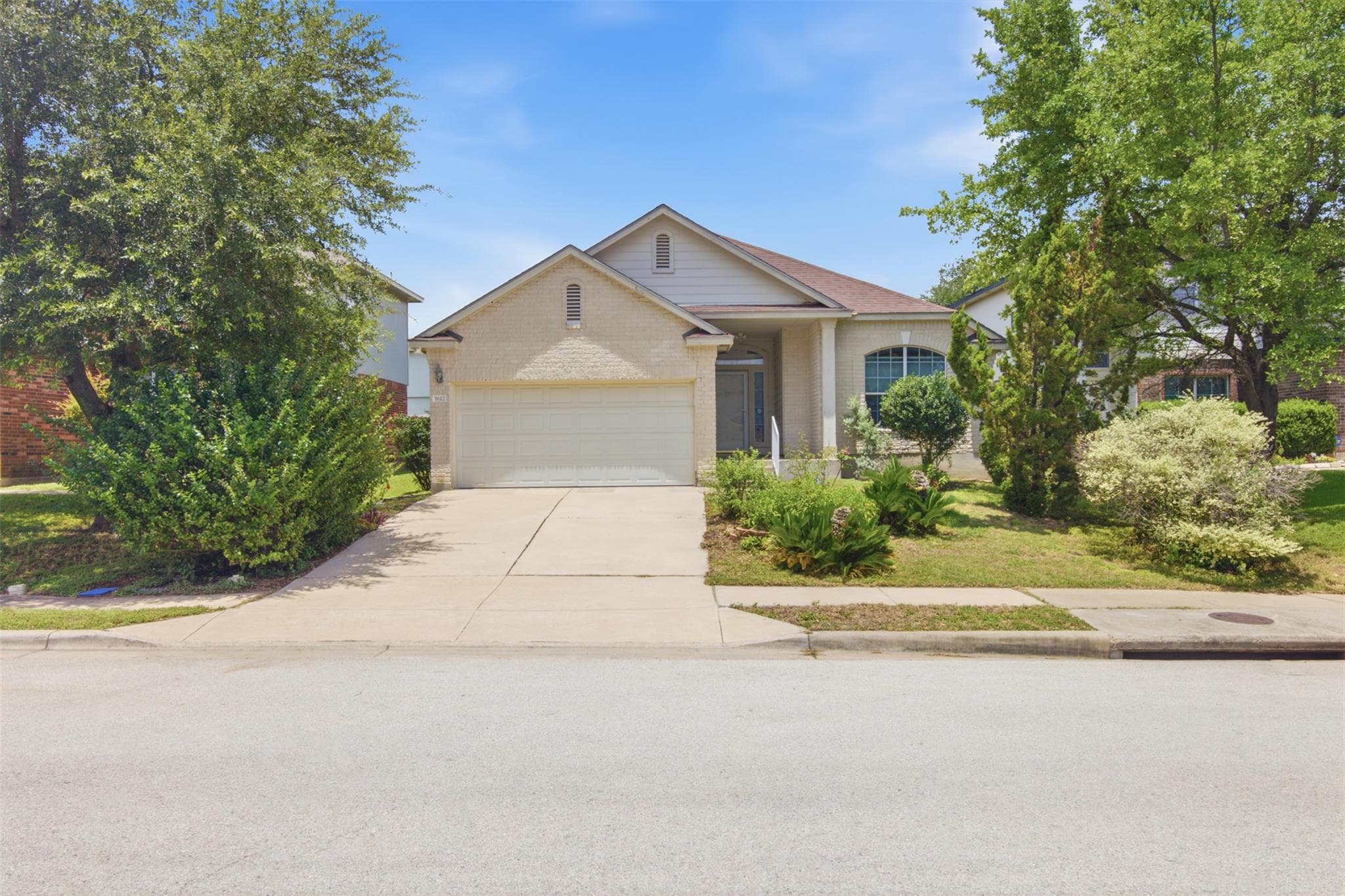 1612  Darjeeling Dr