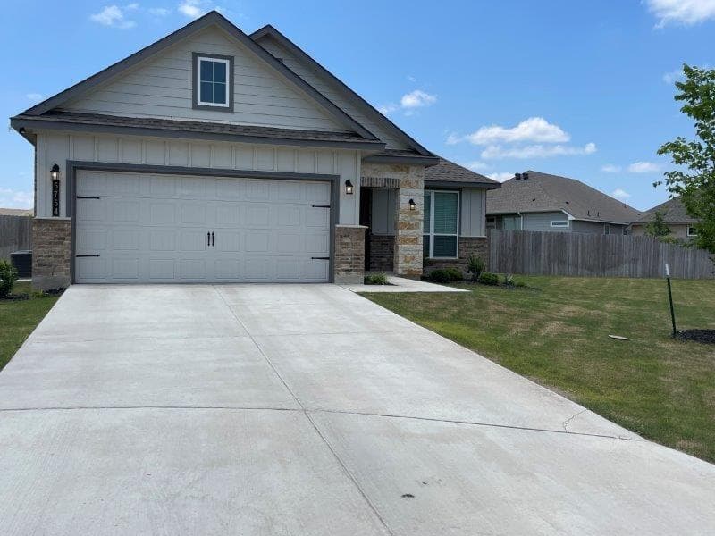 5754 Redfish Ct