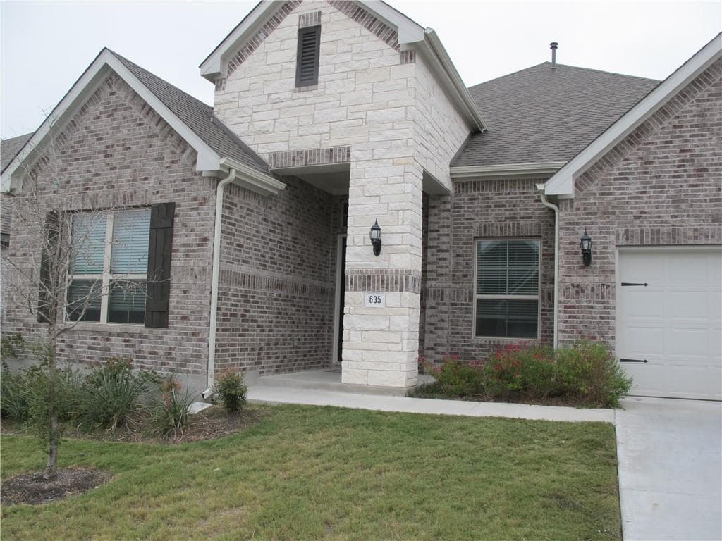 635  Spinnaker Loop