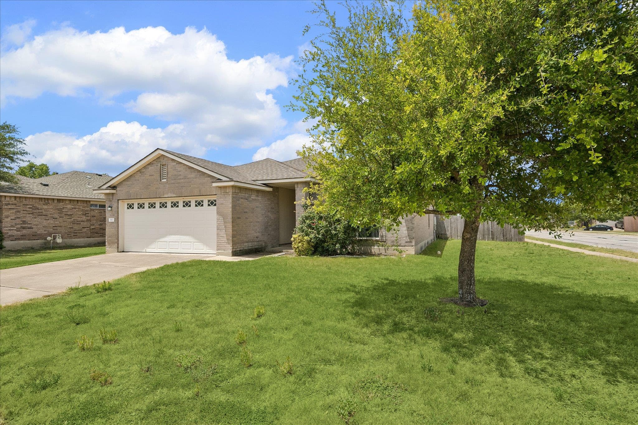 913  Remington Dr