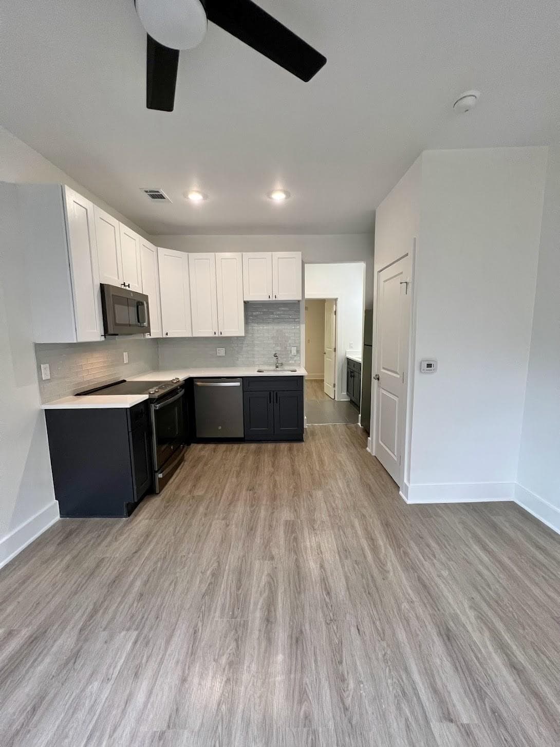 2210  Pearl St  #202