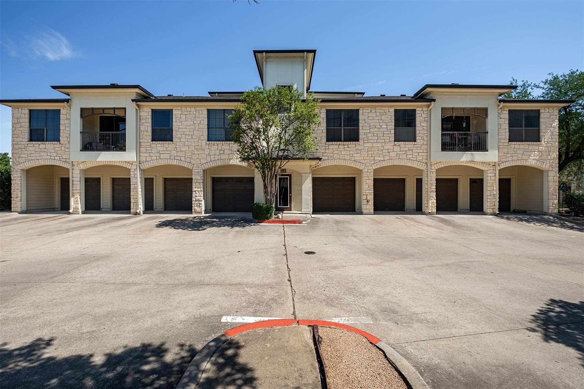 7701  Rialto Blvd  #637