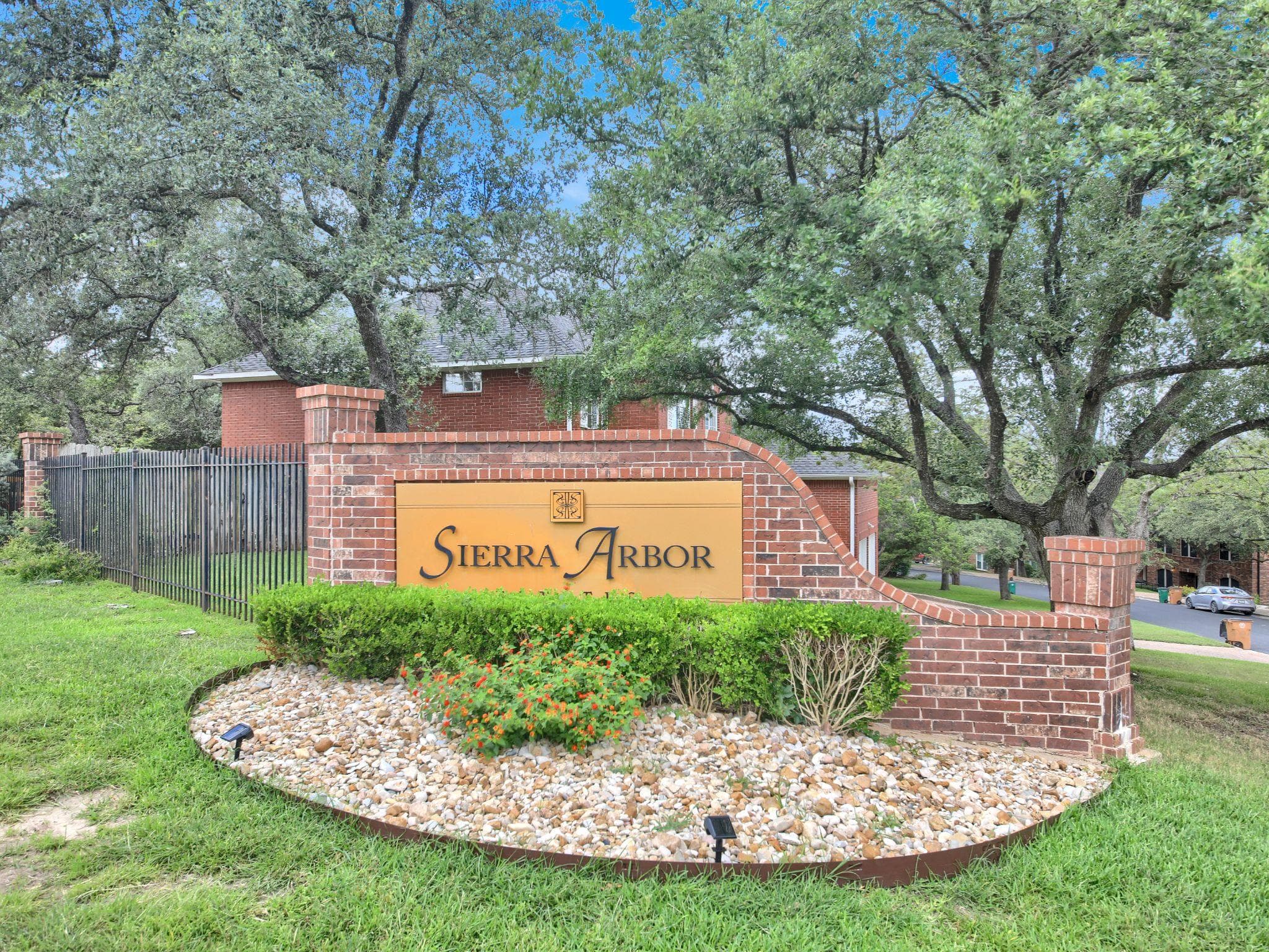 6001  Sierra Arbor Ct