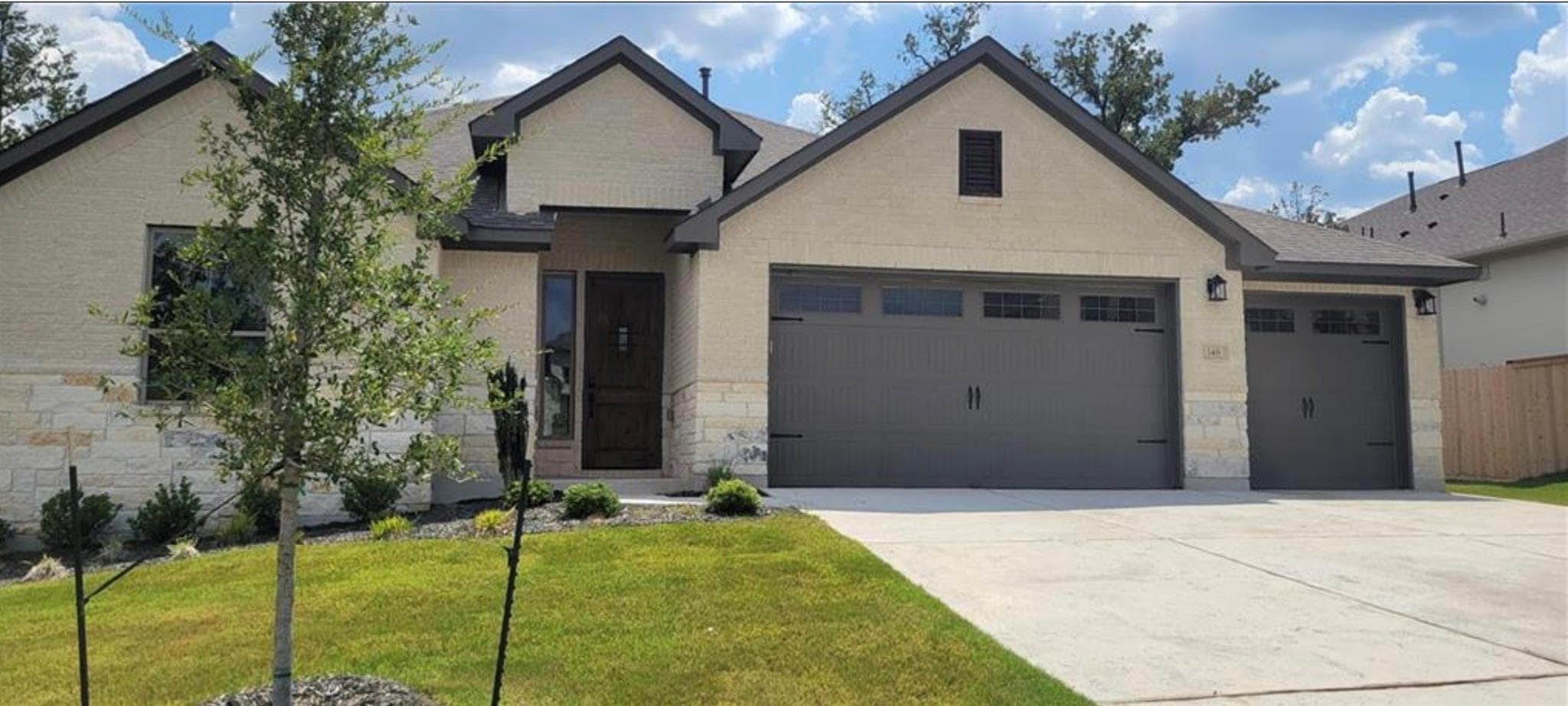 148  Kellogg Ln