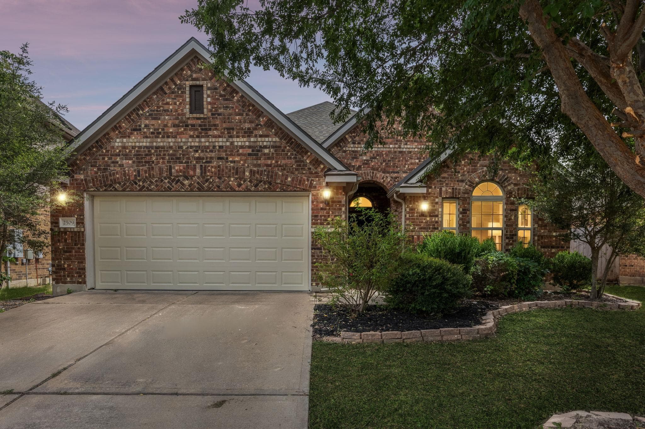 2509  Dillon Pond Ln
