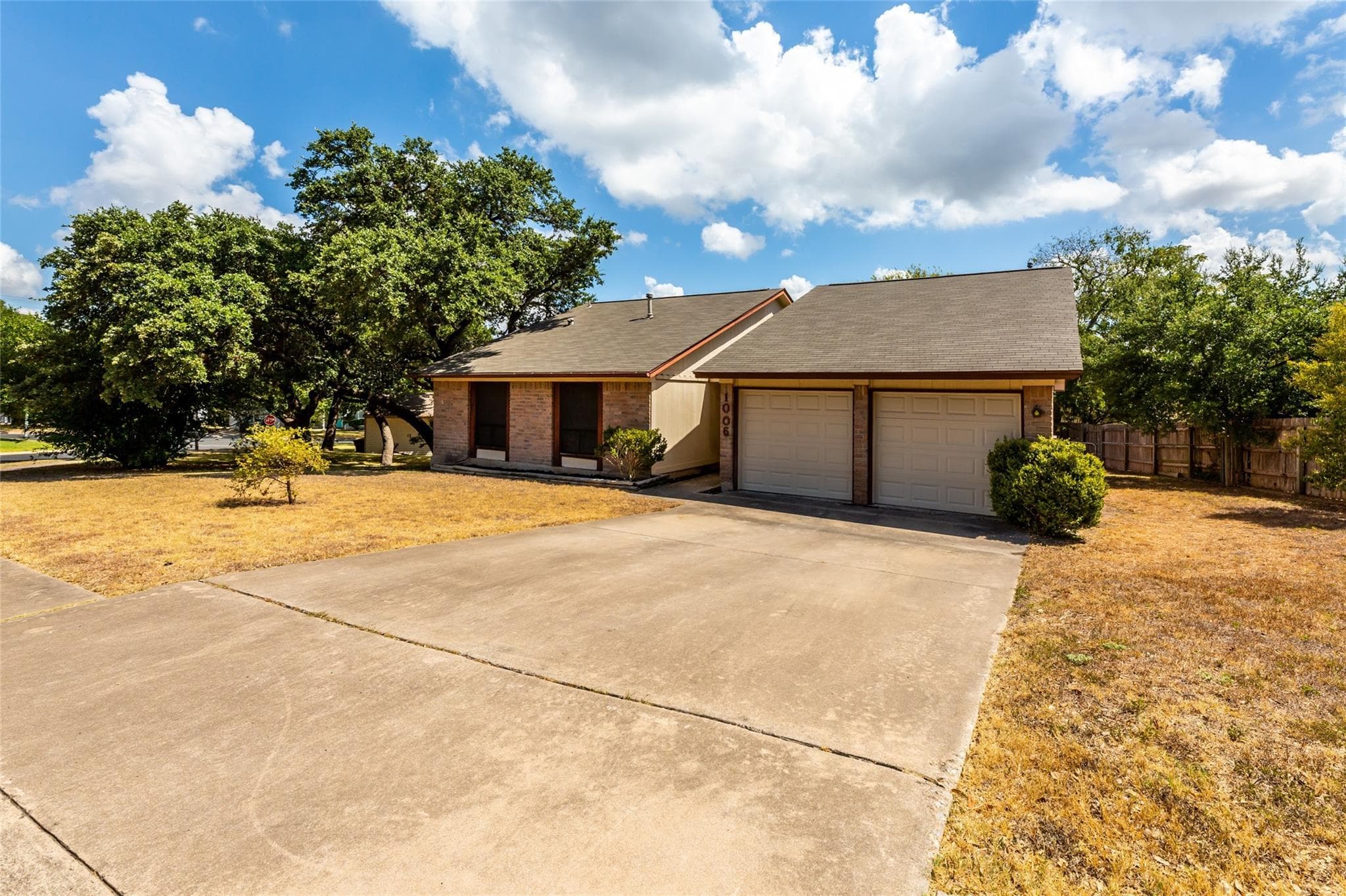 1006  Silbury Dr