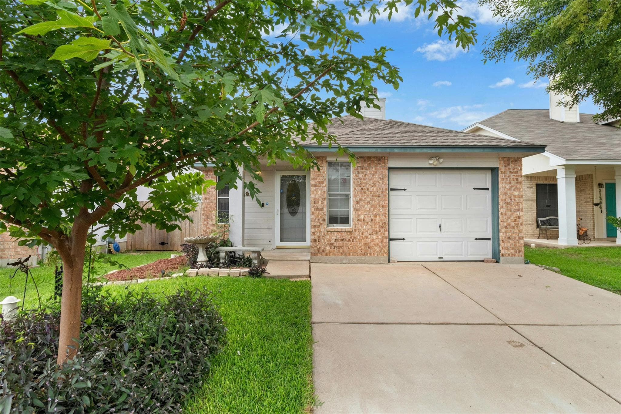 21202  Derby Day Ave