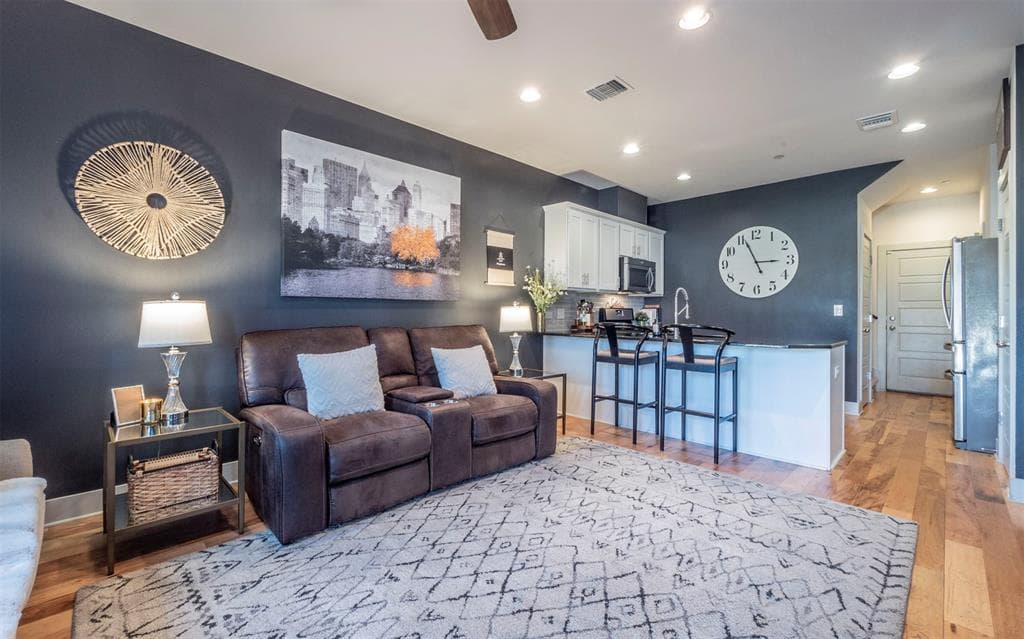 2101  Town Centre Dr  #1907