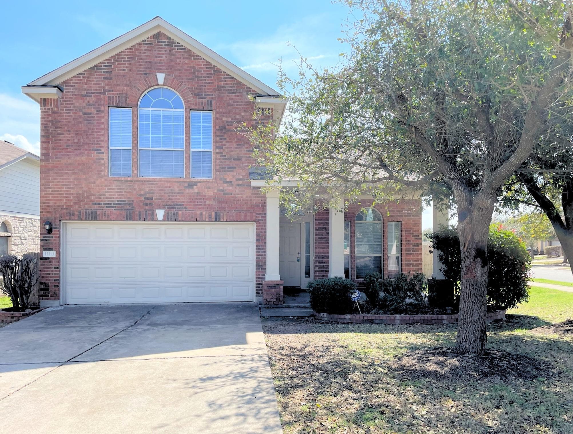 11313 Los Comancheros Rd