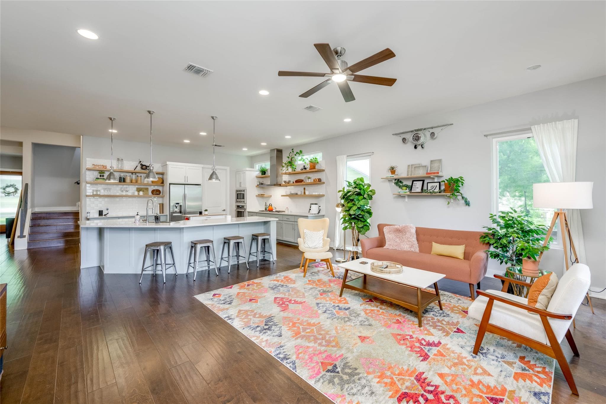 2113 Glendale Pl