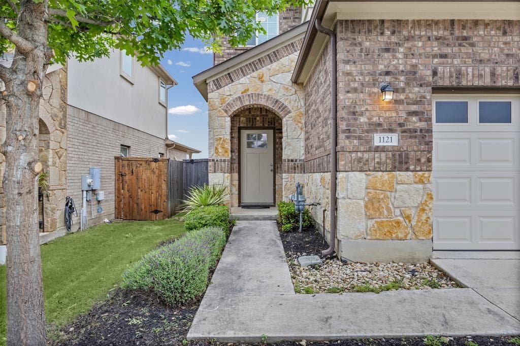 1121 La Conterra Blvd ##1