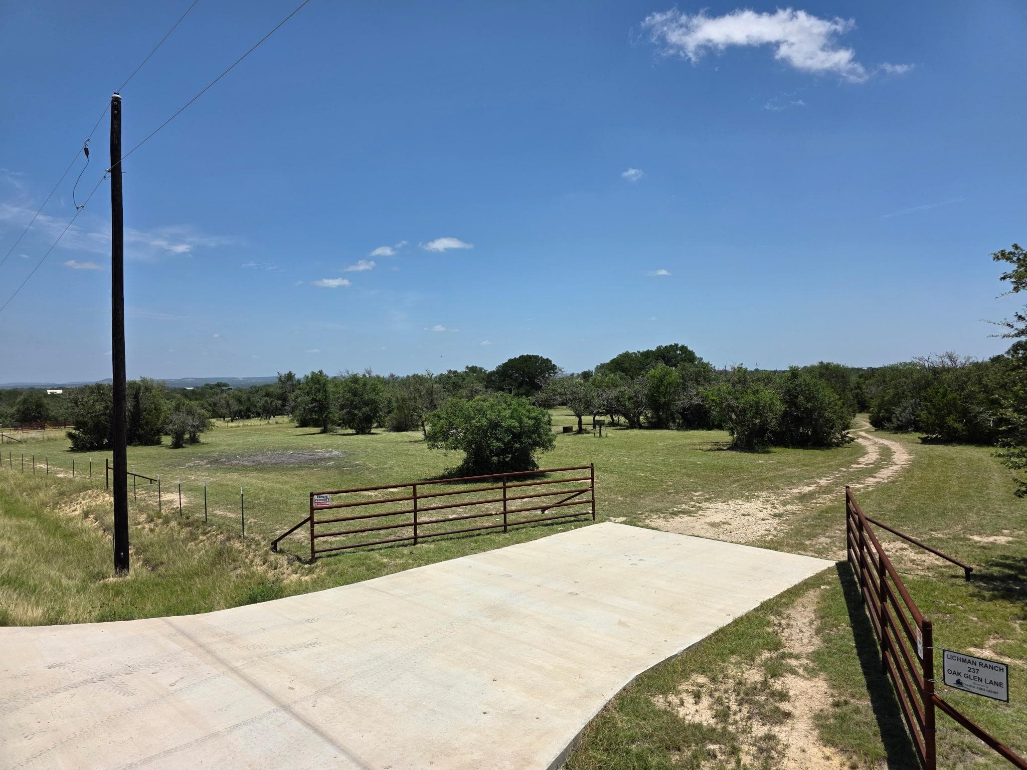 237 Oak Glen Ln