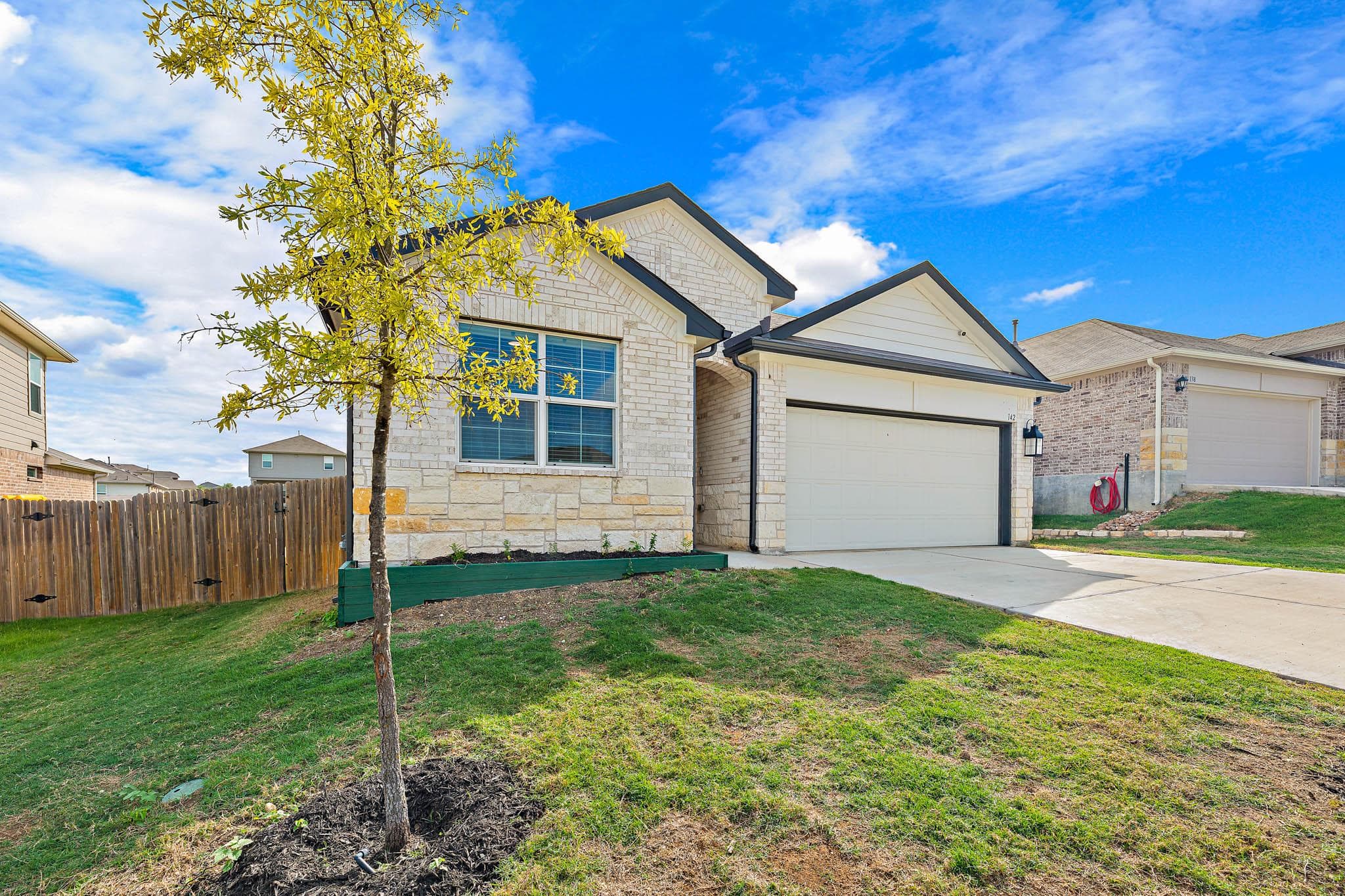142 Solitude Dr