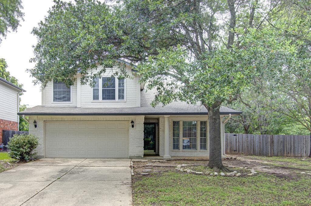 4300  Companeros Way