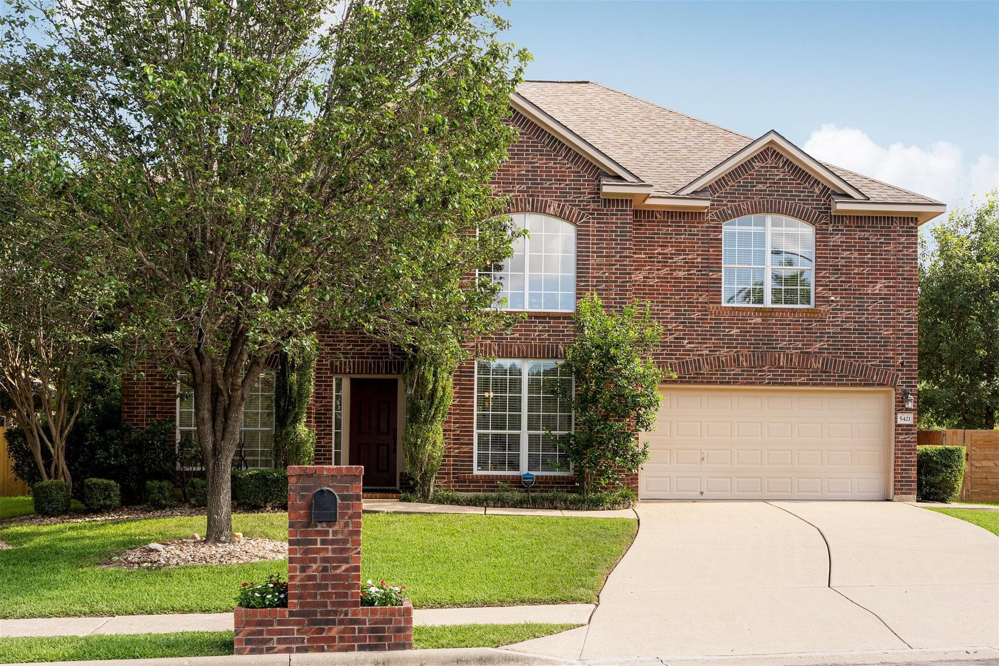 5421  Korth Dr