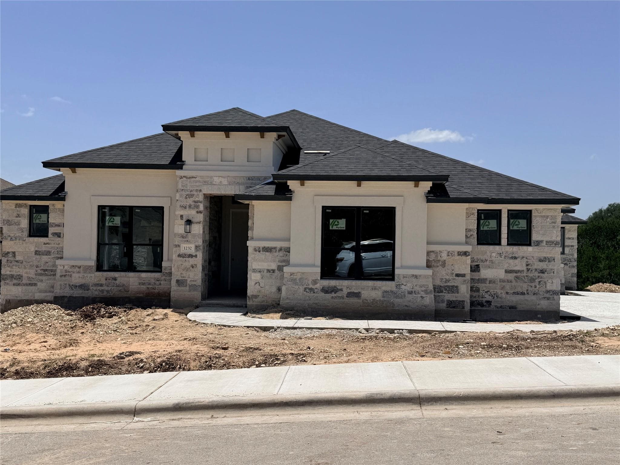 1232  Stormy Dr