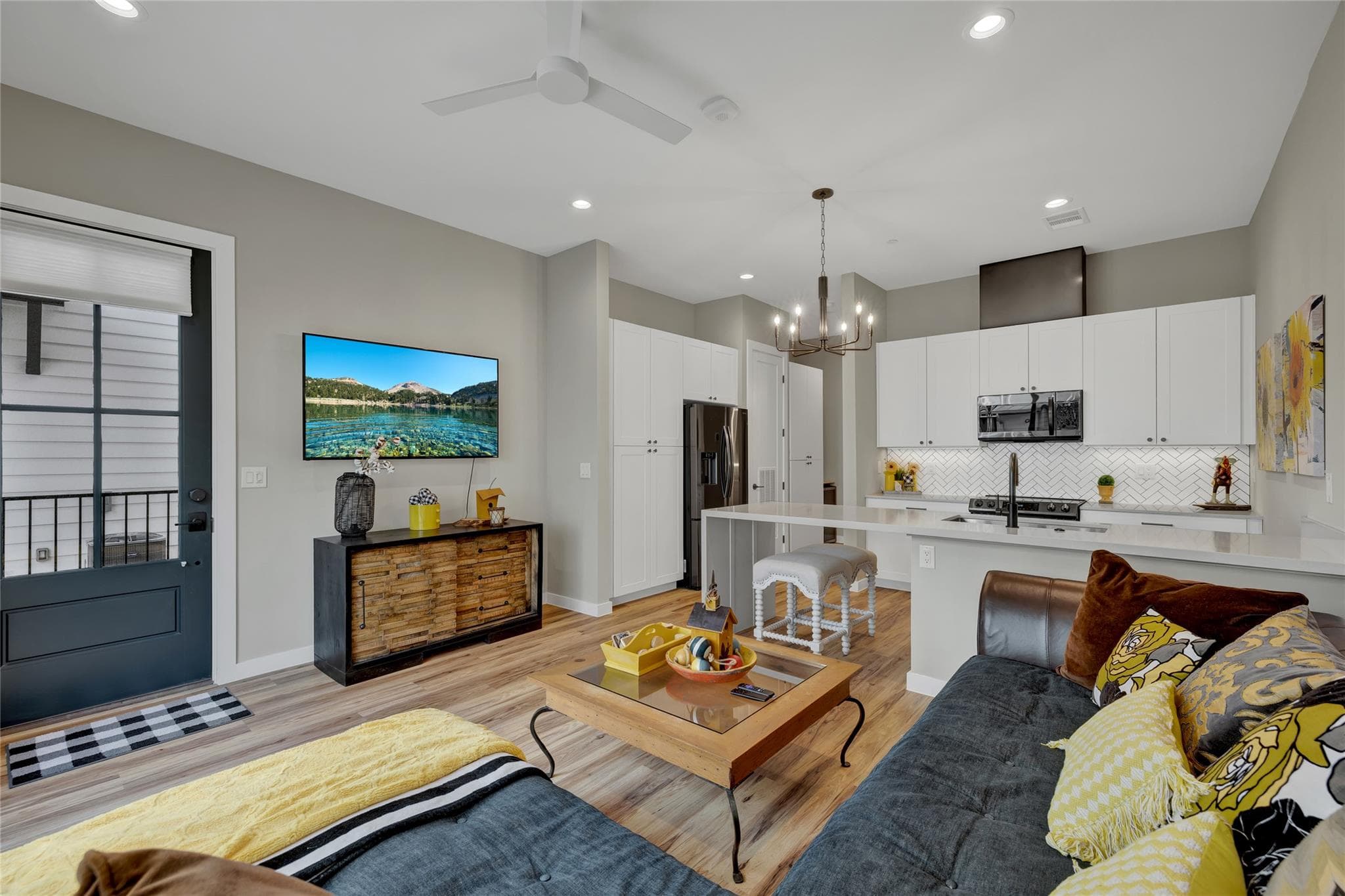 1208  Academy  Academy Ave  #3101