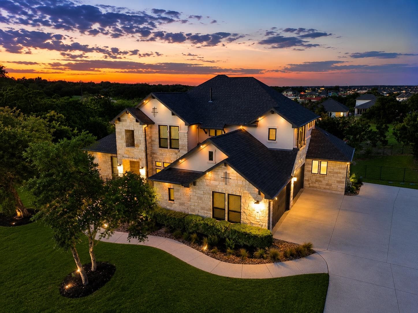 113  Spence Ln