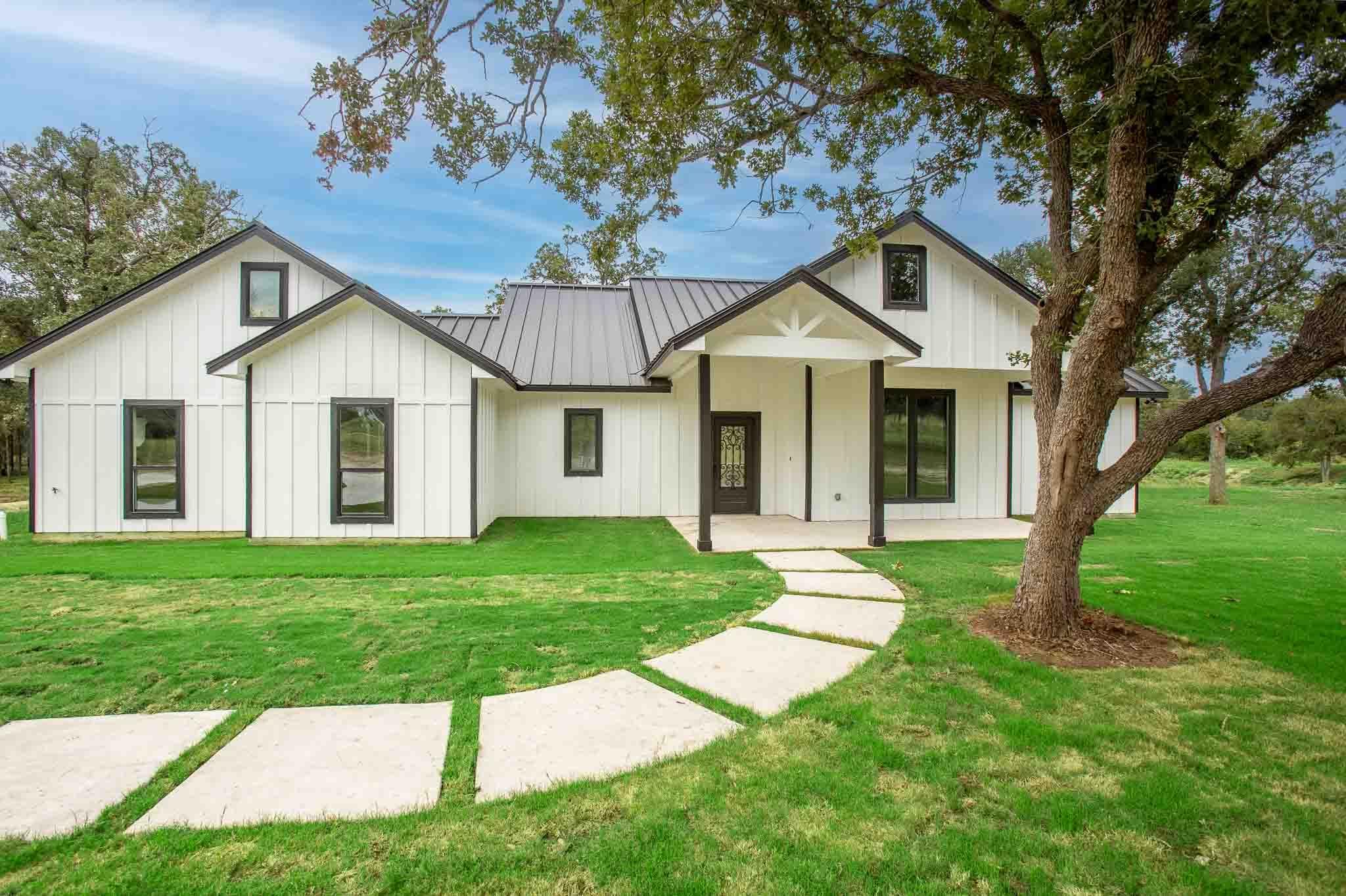 337  Smitty Ln