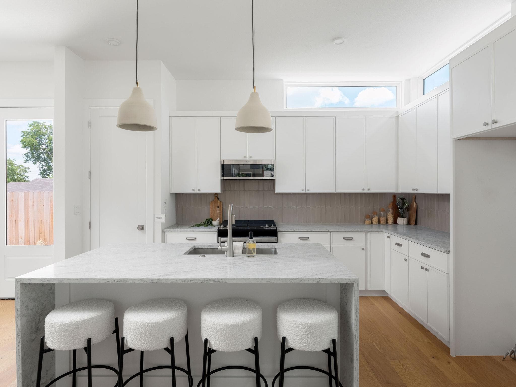 6407 Bradsher None #I
