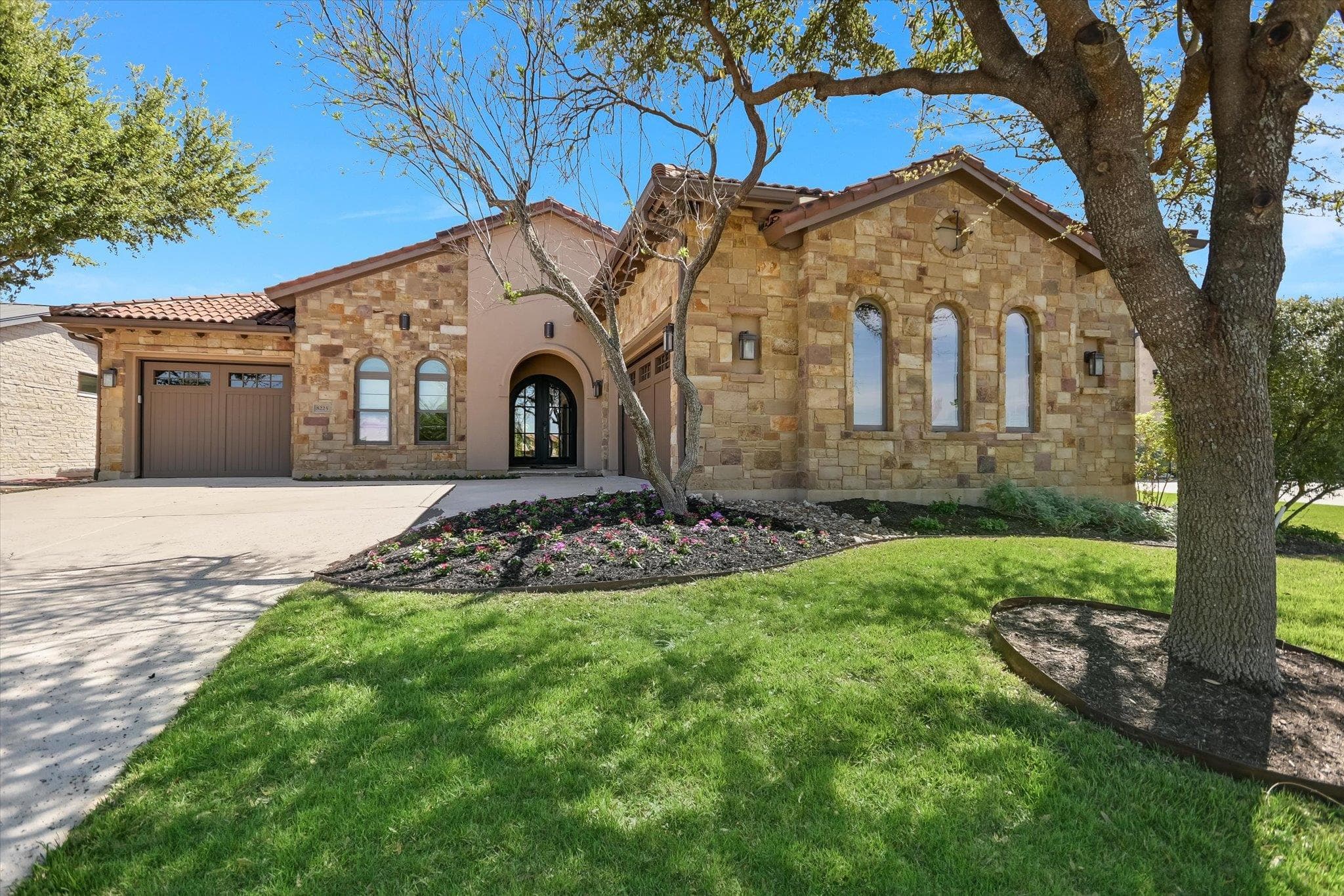 8225  Carranzo Dr