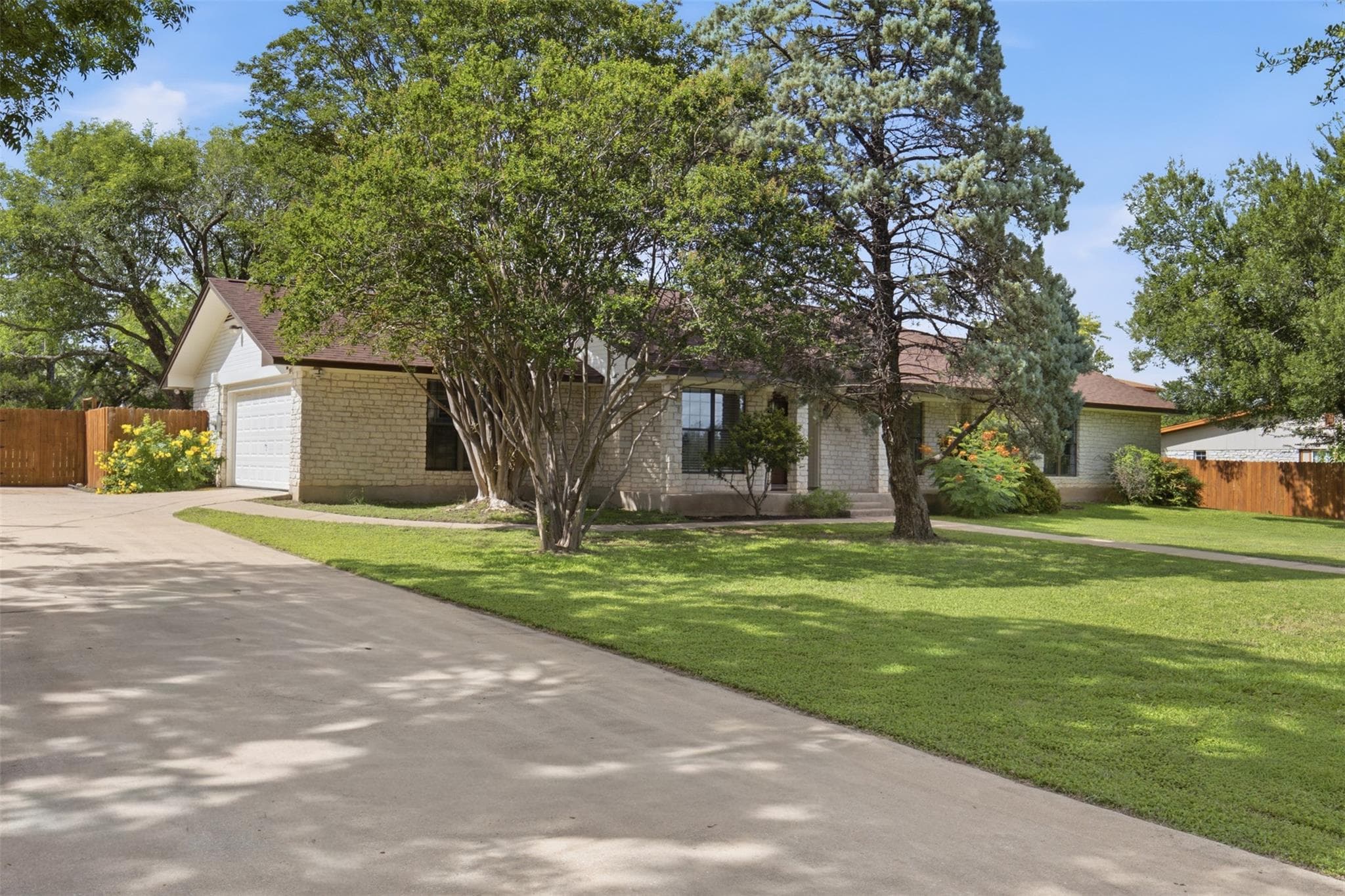 3804  Oak Meadow Dr