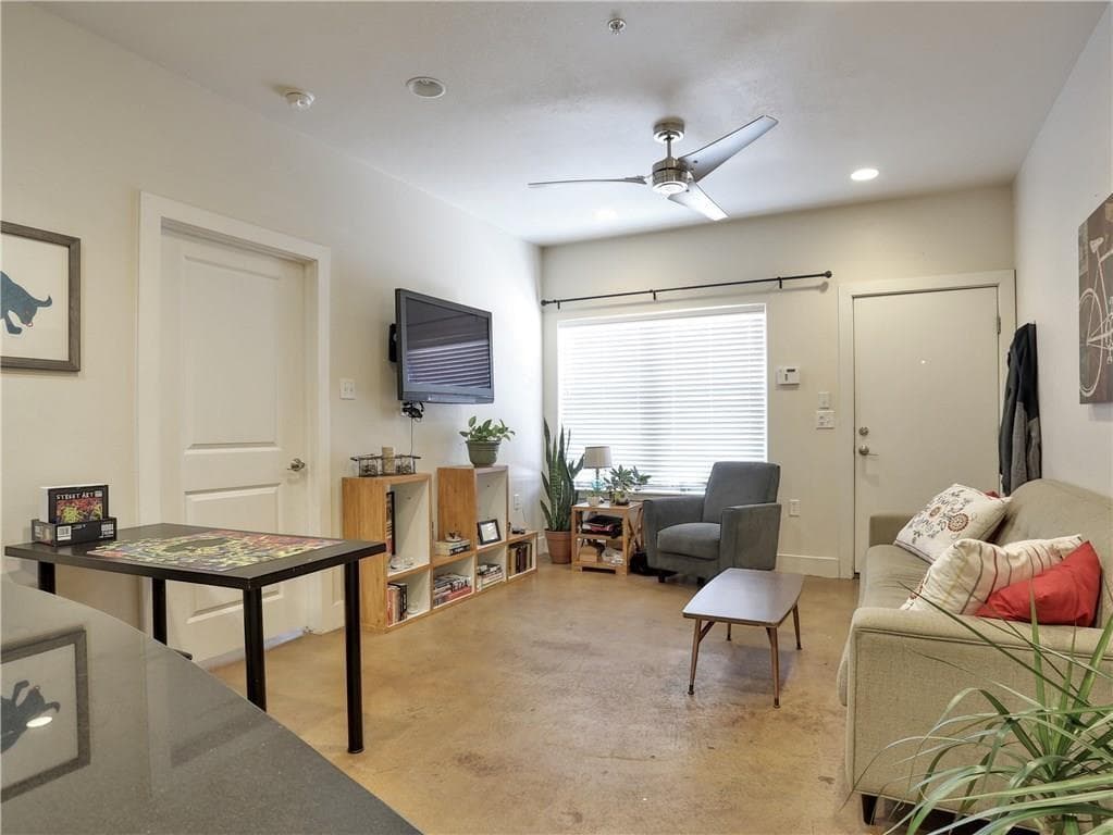 1807 Poquito St #24