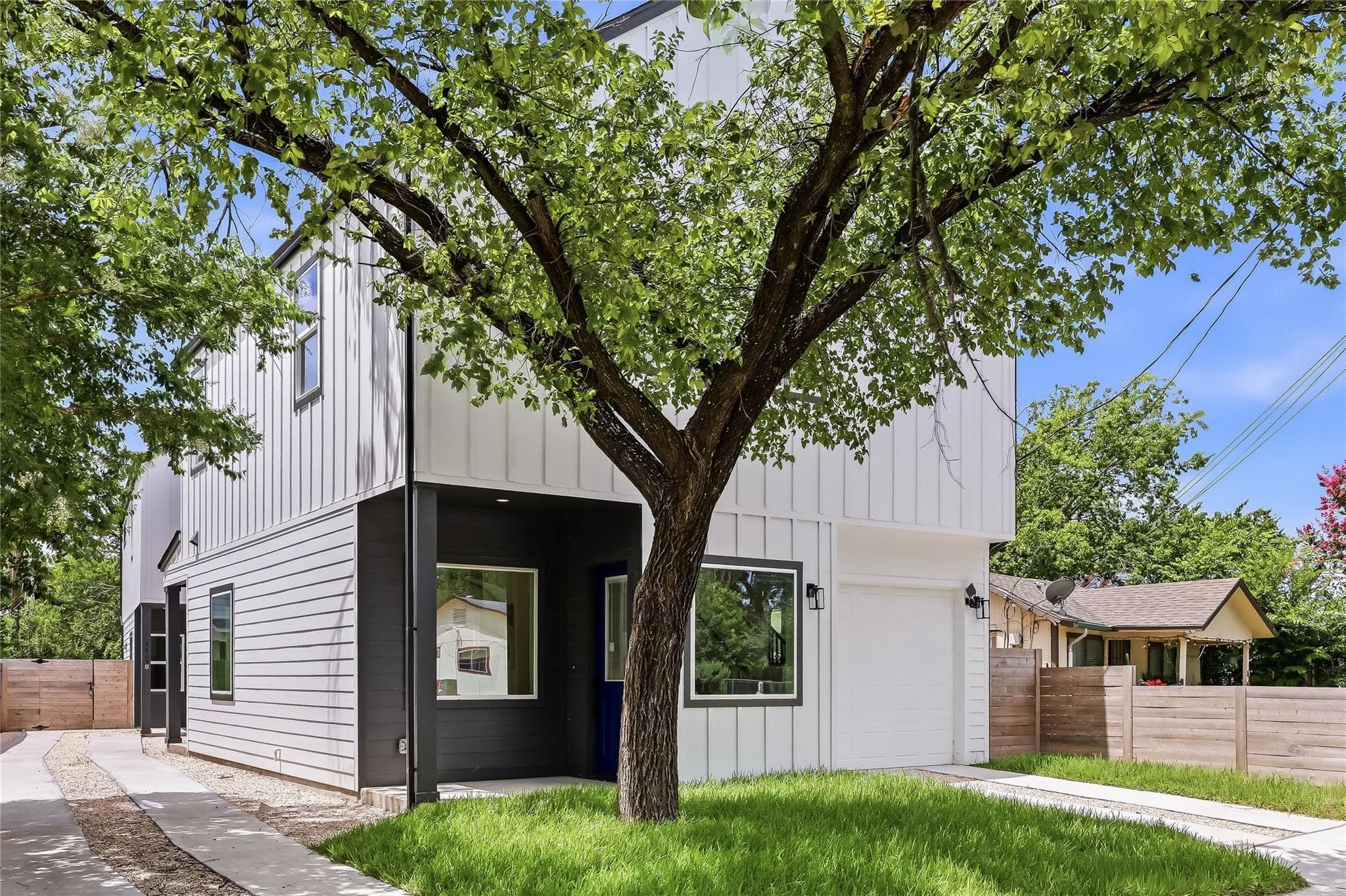 6809  Porter St  #1