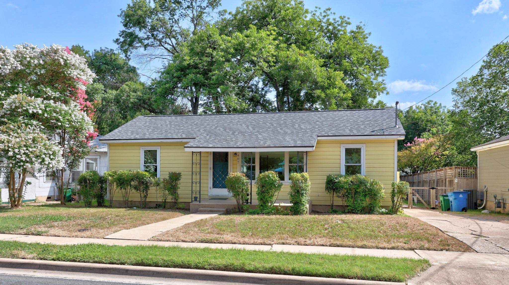 1407  Karen Ave